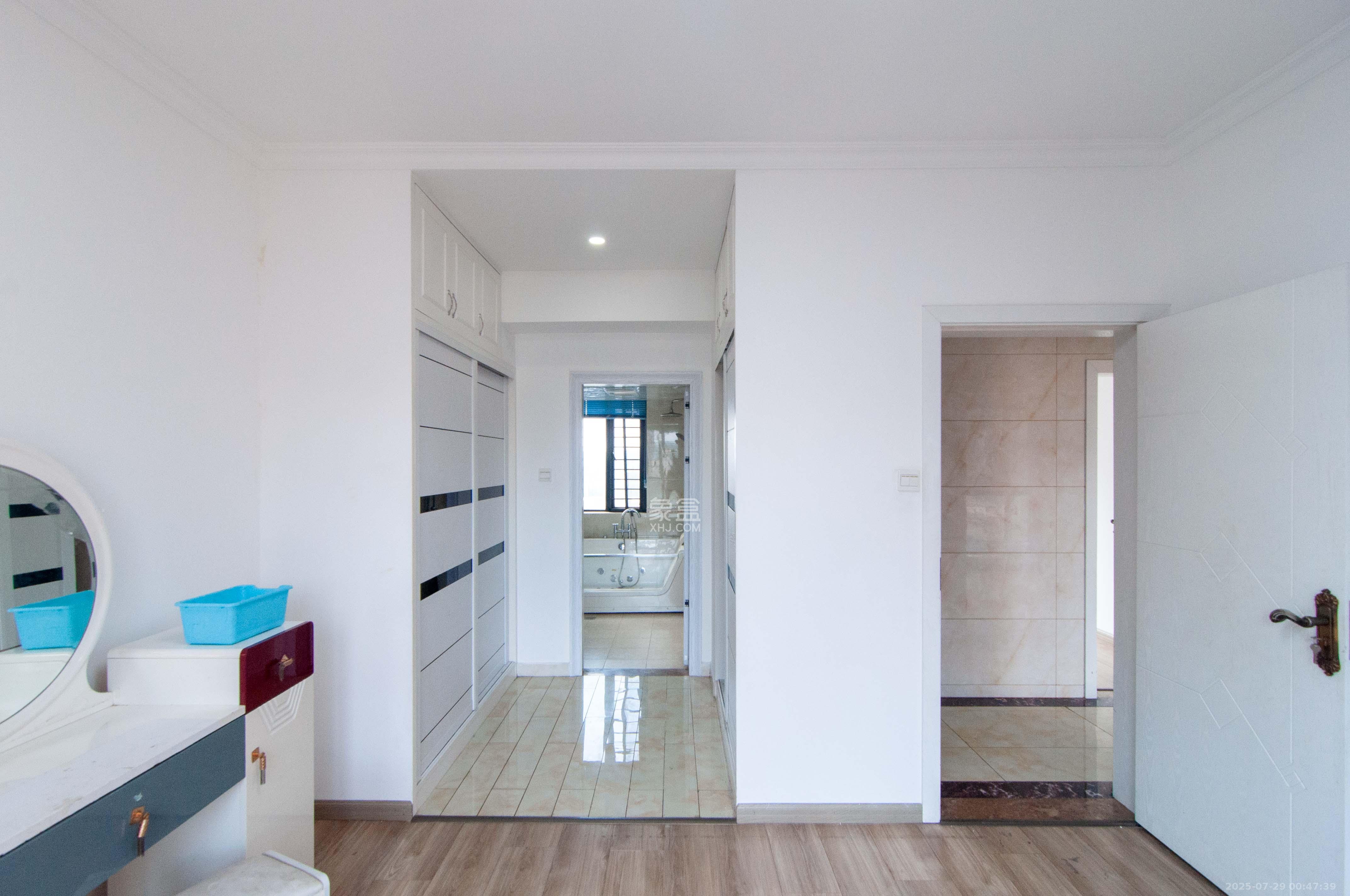 振业城二期 4室2厅2卫 188.0万 振业城二期 4室2厅2卫 188.0万其他