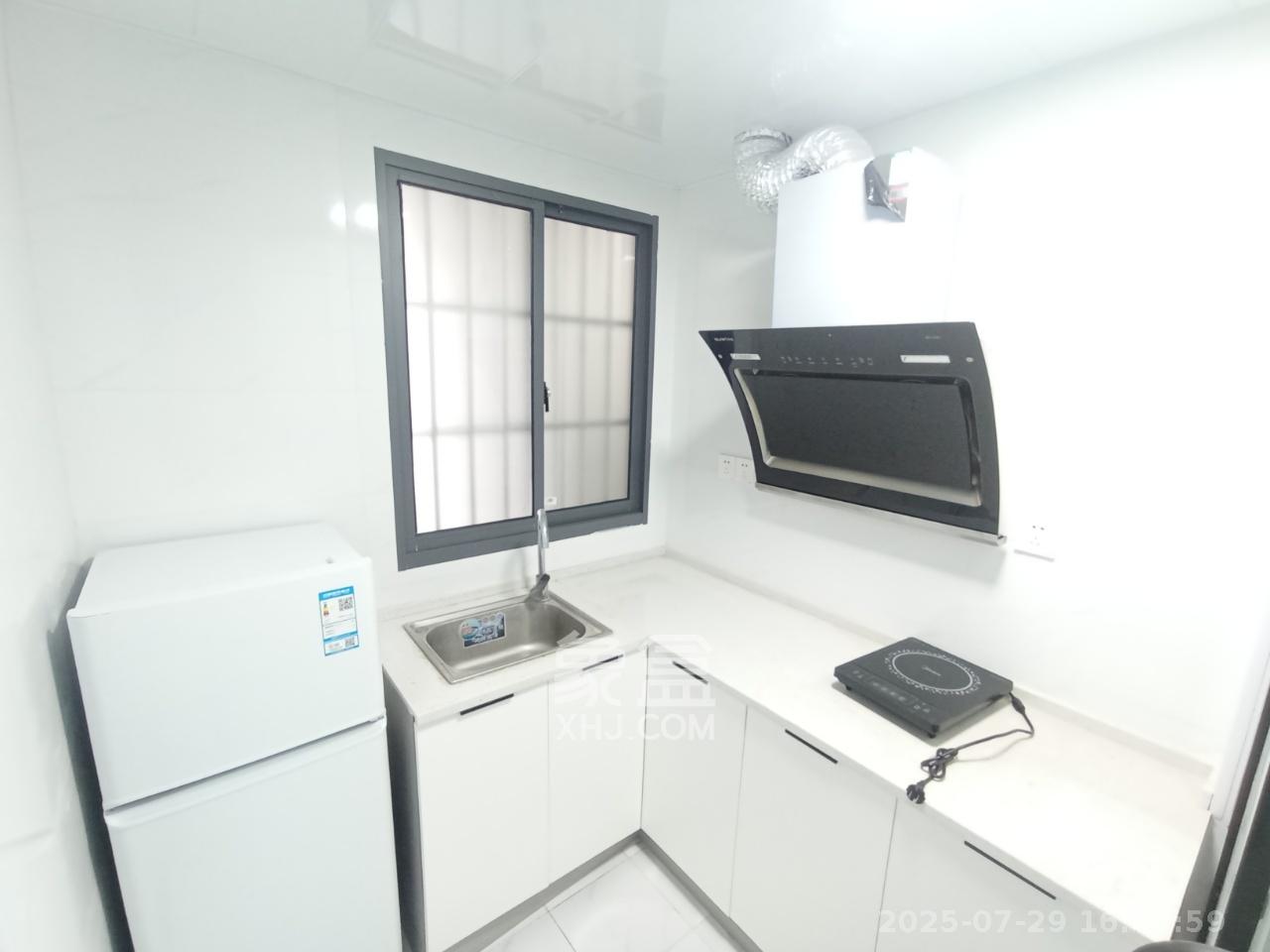 燕珑新寓 1室1厅1卫 1300.0元/月 燕珑新寓 1室1厅1卫 1300.0元/月室内图