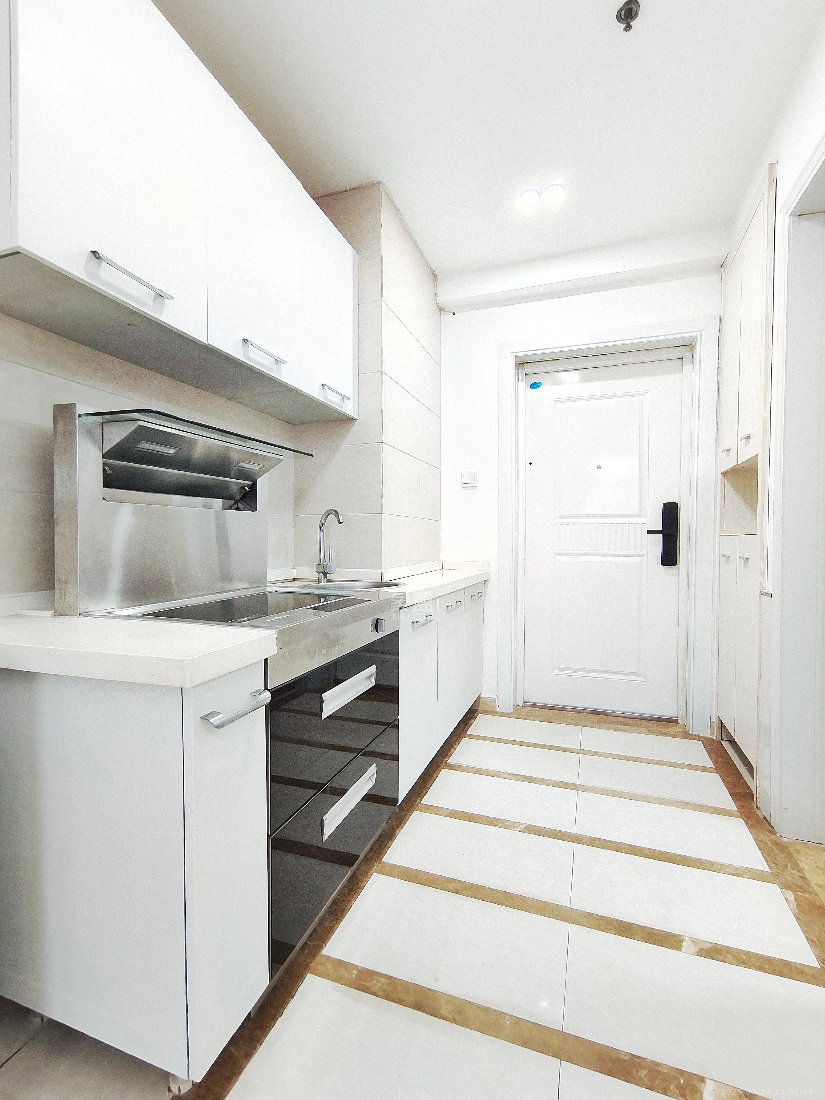 西子一间  1室1厅1卫    2280.0元/月室内图