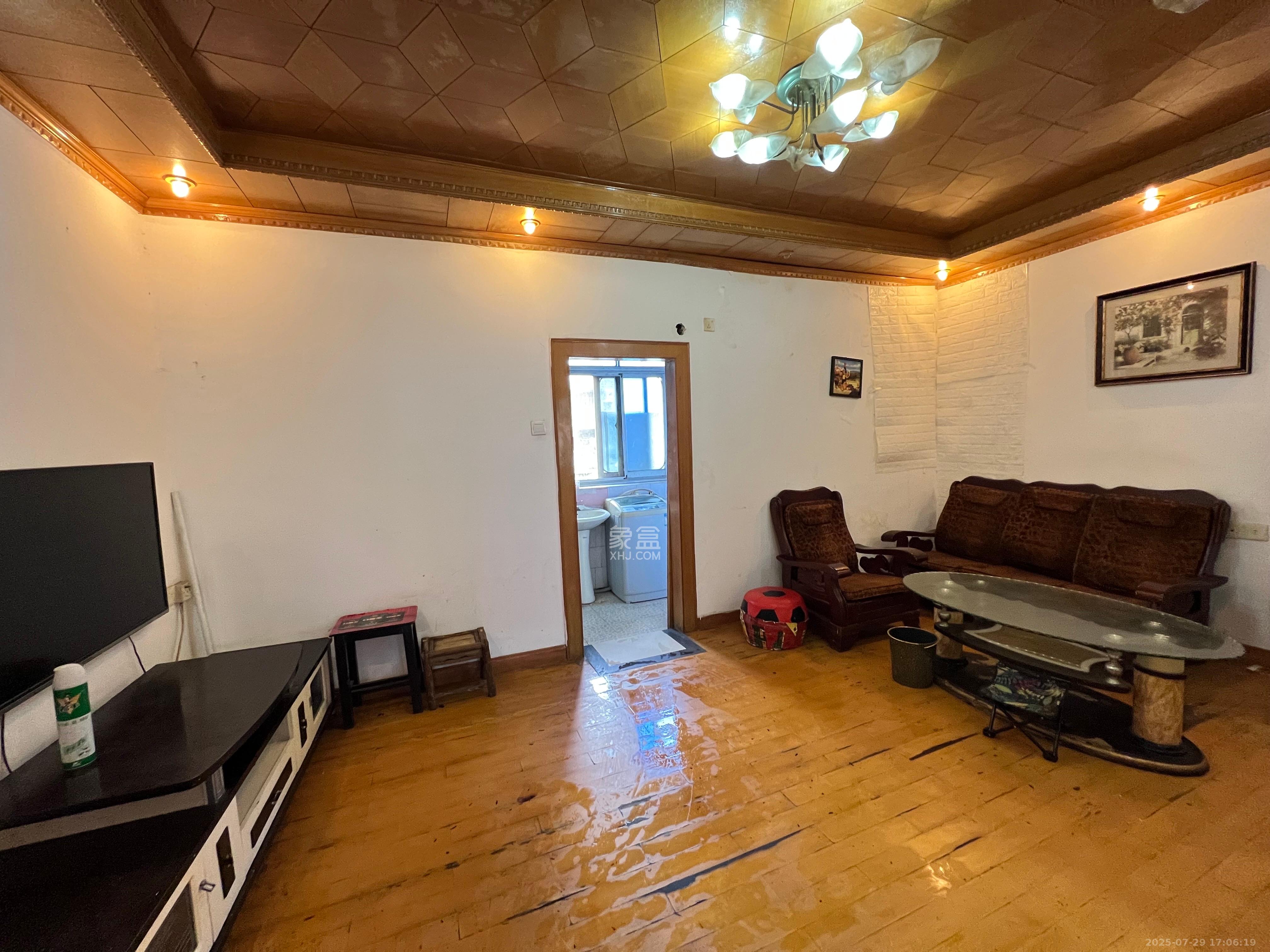 中医院宿舍  2室1厅1卫    1200.0元/月室内图