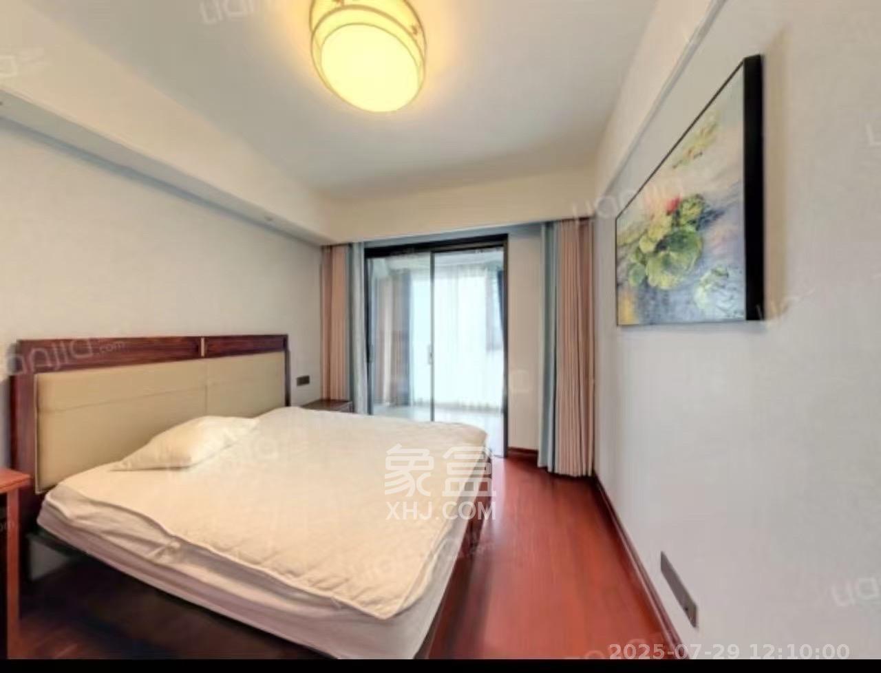 中欣楚天御府E区  5室2厅2卫    6200.0元/月 中欣楚天御府E区  5室2厅2卫    6200.0元/月室内图