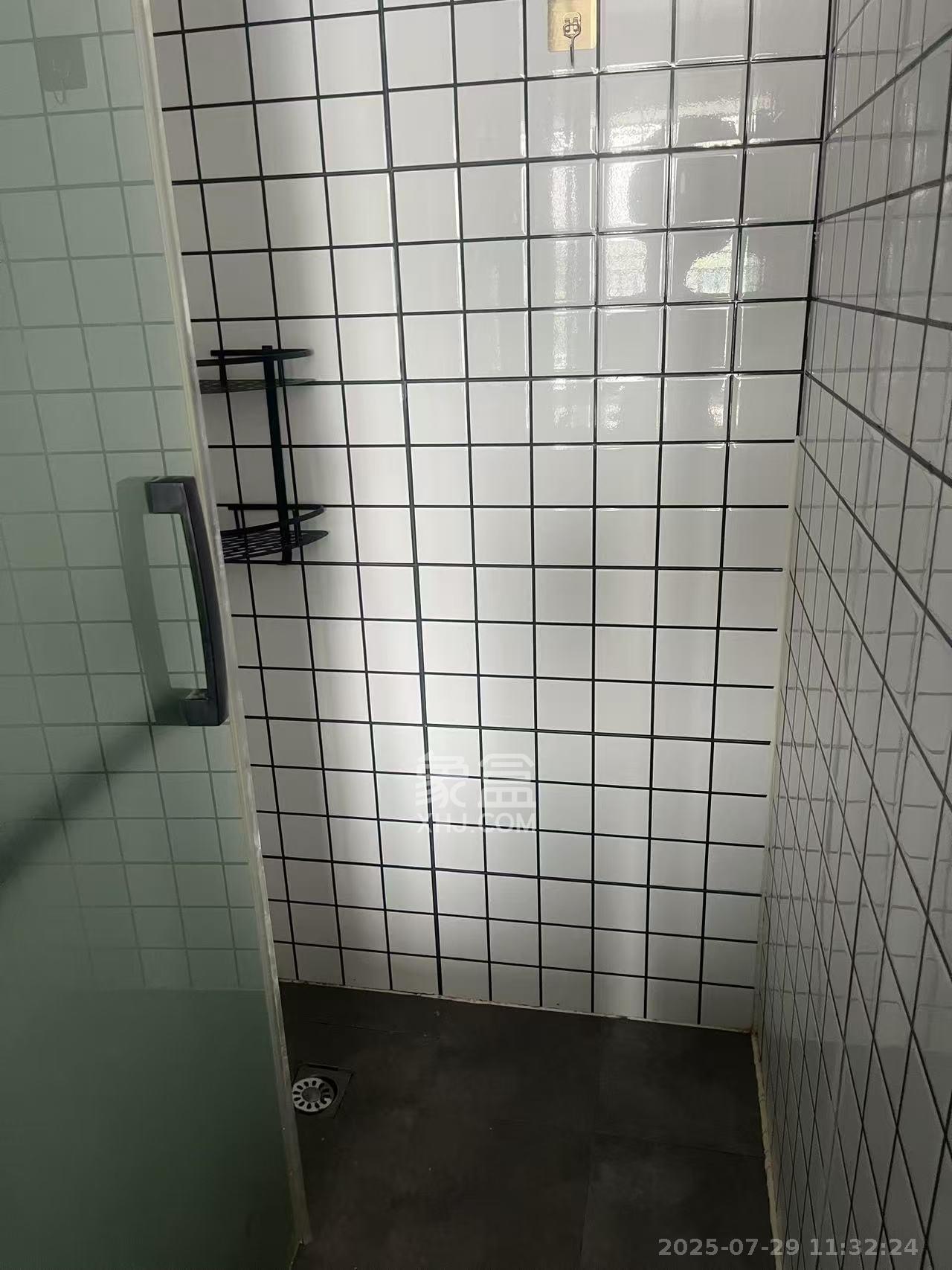 欧莱雅郡 1室0厅0卫 1150.0元/月 欧莱雅郡 1室0厅0卫 1150.0元/月室内图