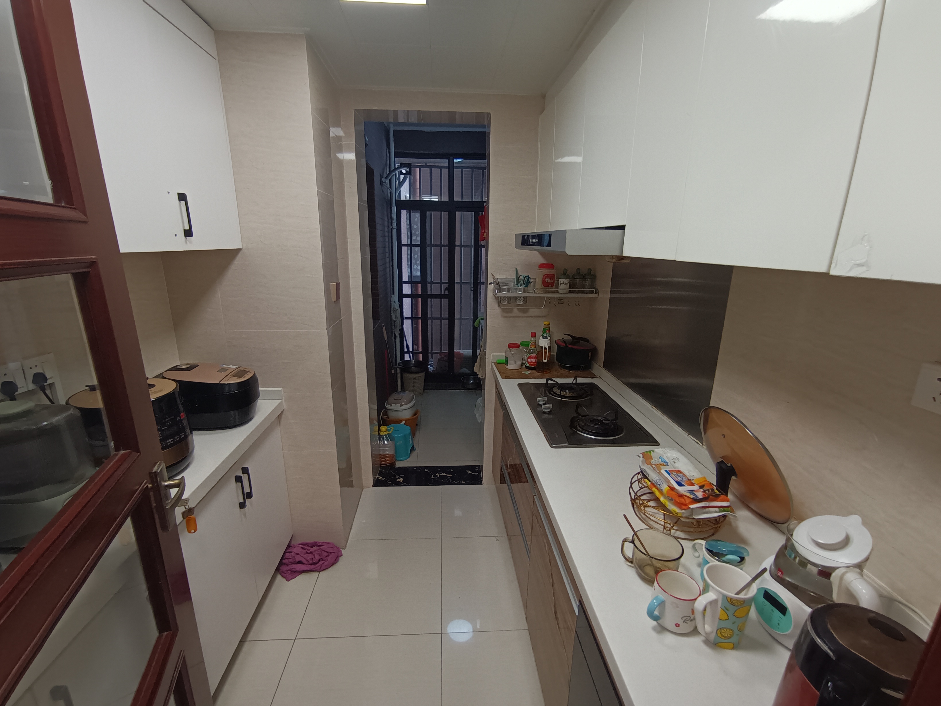 中海锦城 3室2厅2卫 165.0万 中海锦城 3室2厅2卫 165.0万客厅