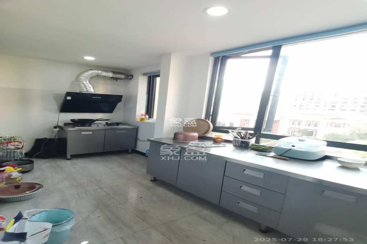 中建芙蓉嘉苑 6室2厅1卫 7000.0元/月 中建芙蓉嘉苑 6室2厅1卫 7000.0元/月室内图