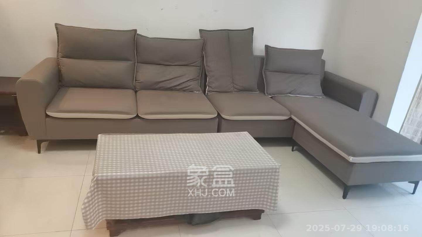 新星小区  3室2厅2卫   1800.00元/月