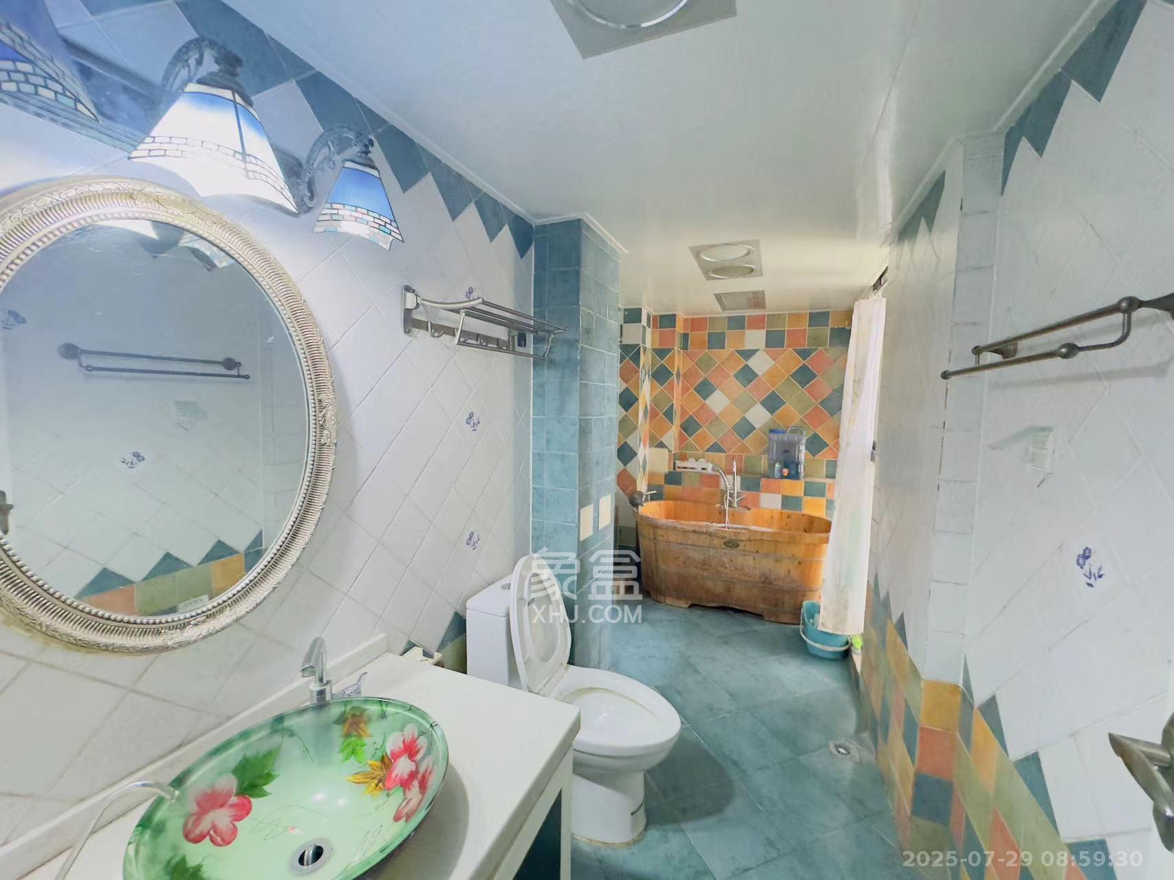 保利麓谷林语D区 3室2厅2卫 2700.0元/月 保利麓谷林语D区 3室2厅2卫 2700.0元/月室内图