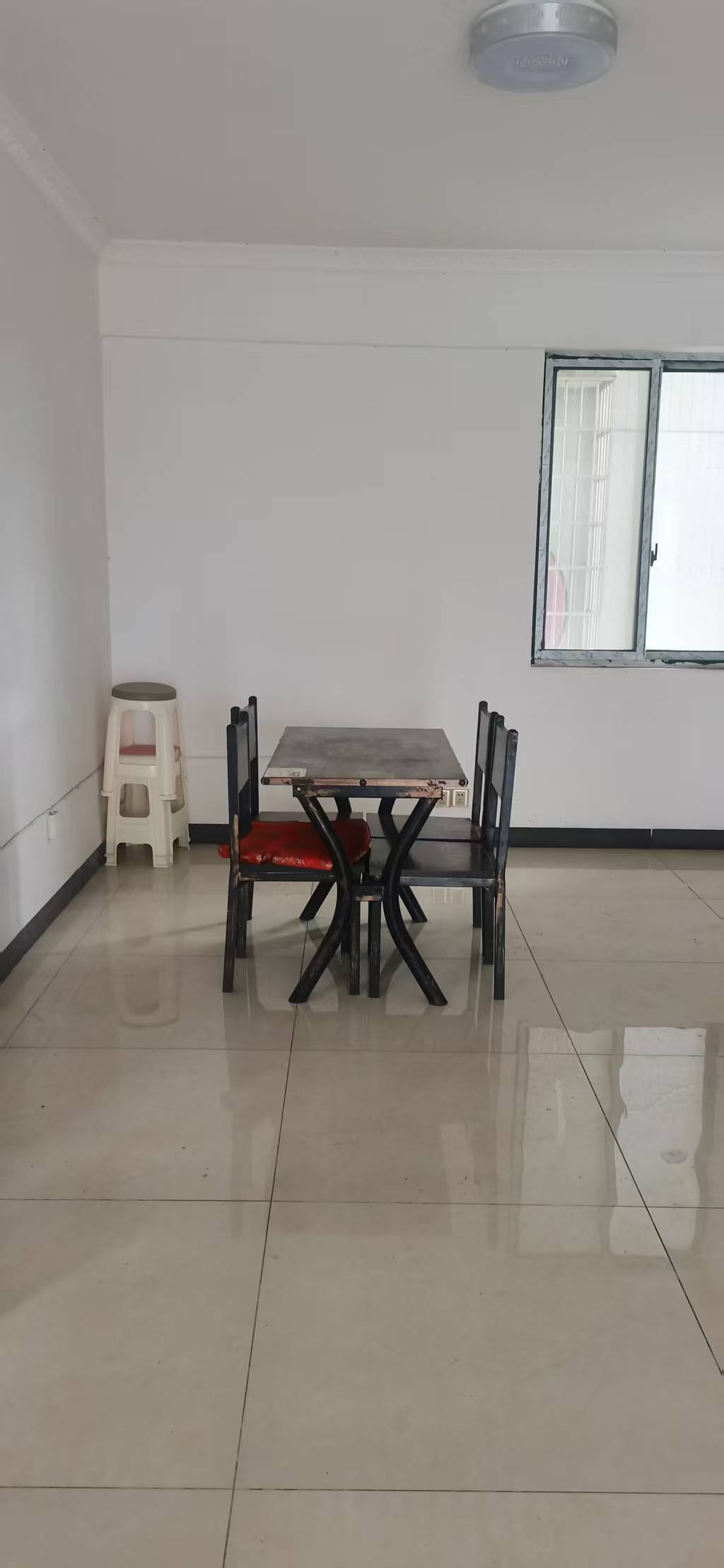 回龙湾主人家园  4室2厅4卫    1500.0元/月 回龙湾主人家园  4室2厅4卫    1500.0元/月室内图