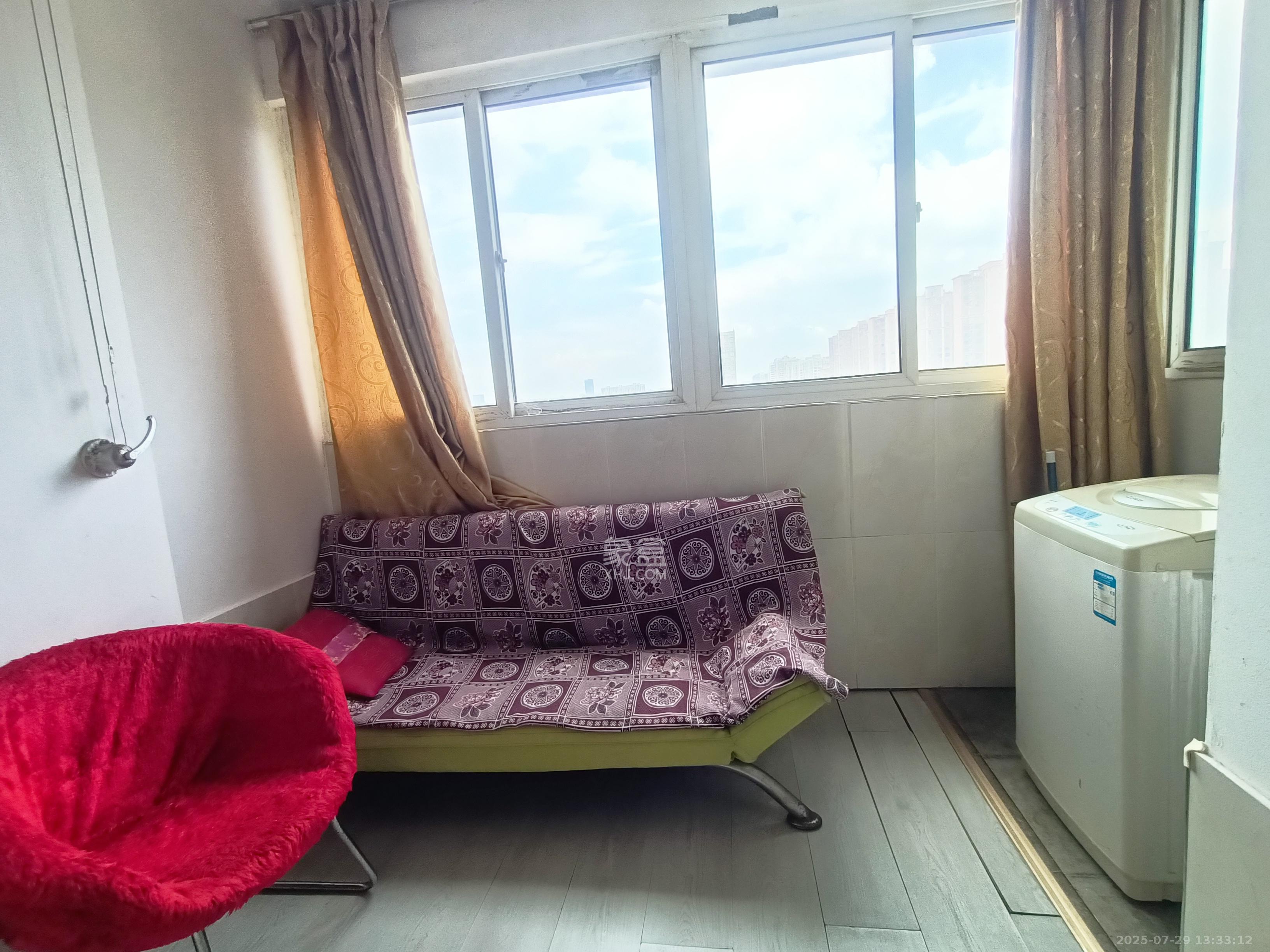 未来蜂巢  1室1厅1卫    1000.0元/月室内图