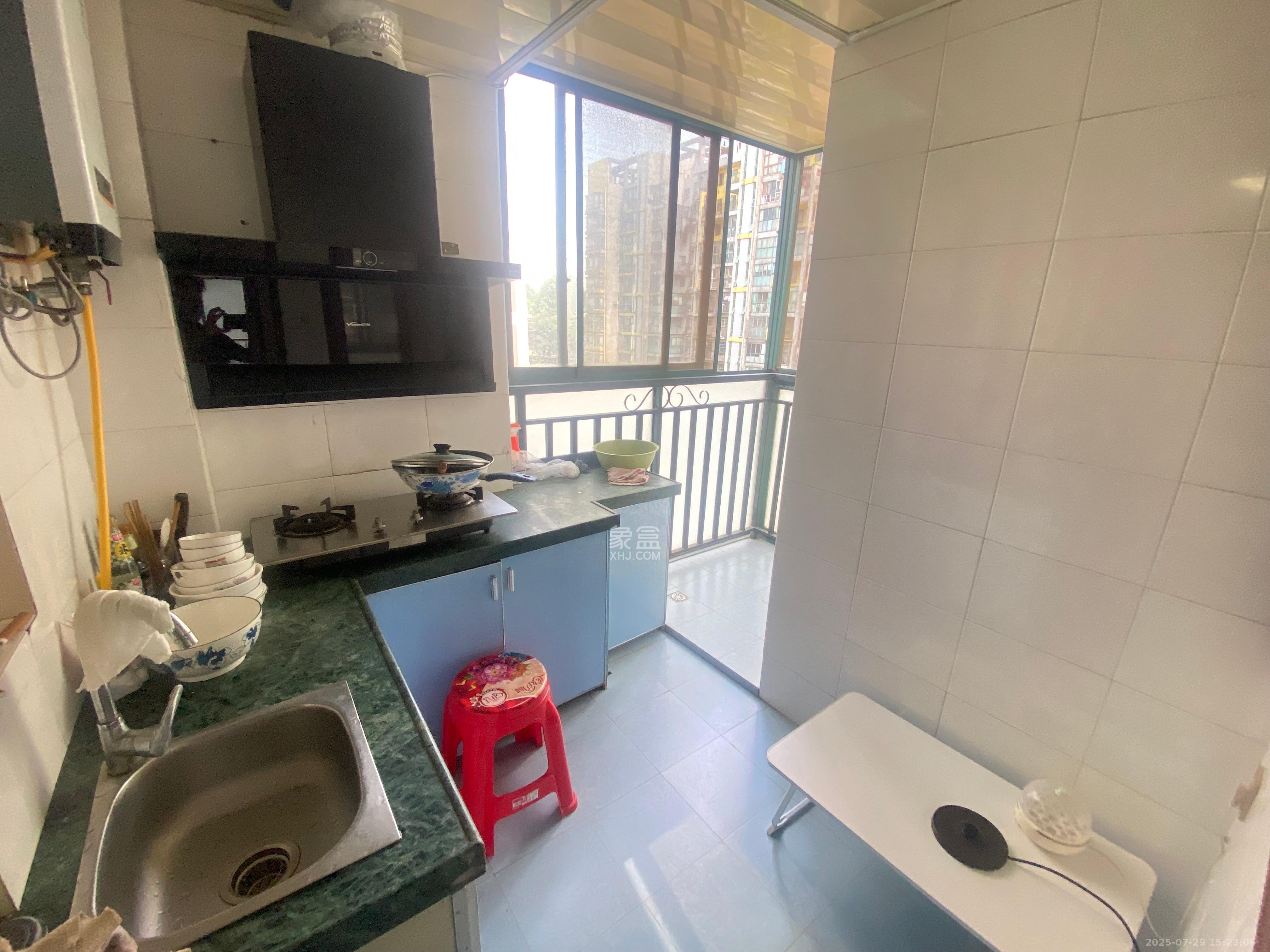 望兴景园一期 3室2厅3卫 2500.0元/月 望兴景园一期 3室2厅3卫 2500.0元/月室内图