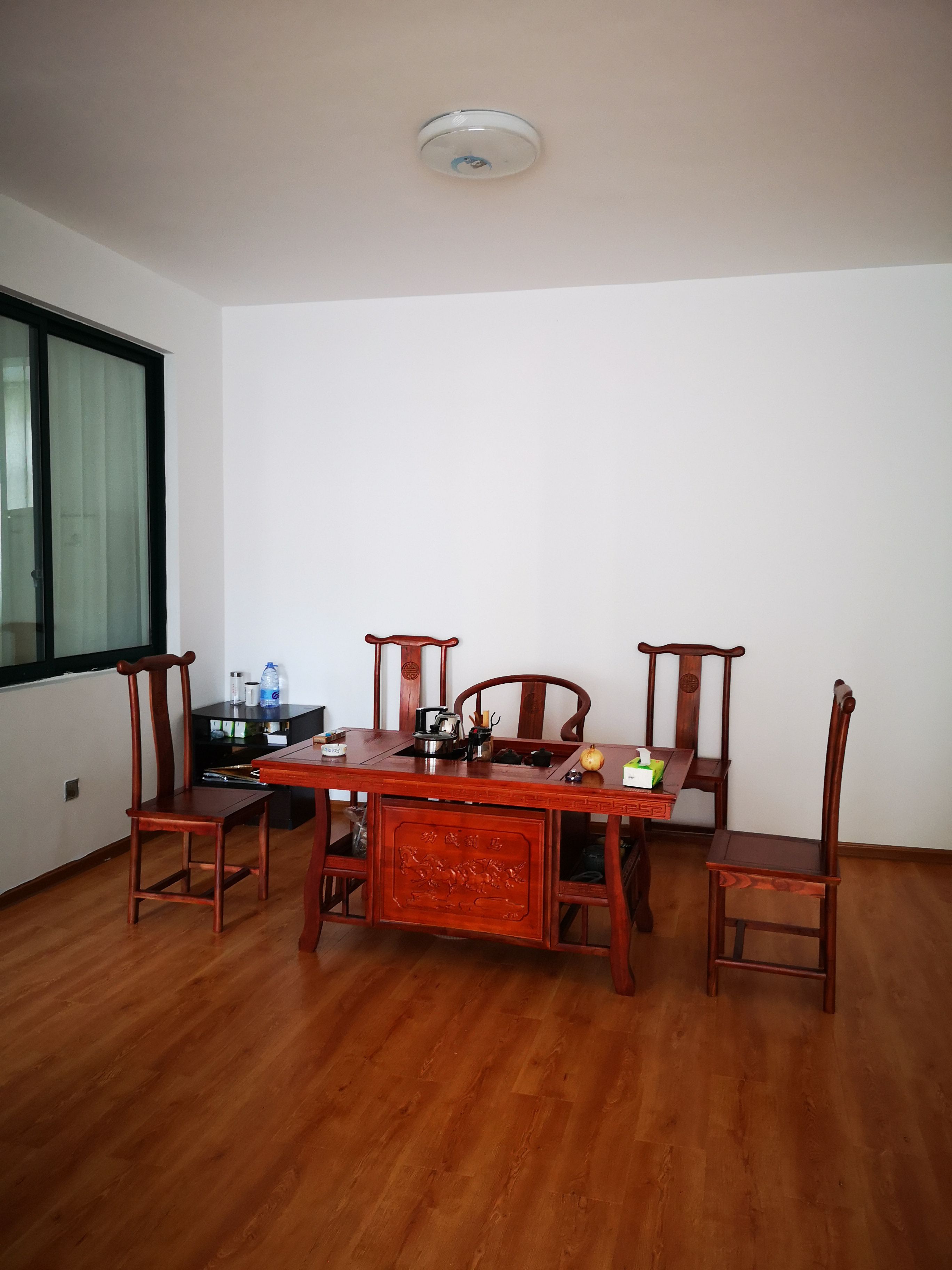 雅士林湘苑一期  3室2厅2卫   2200.00元/月室内图
