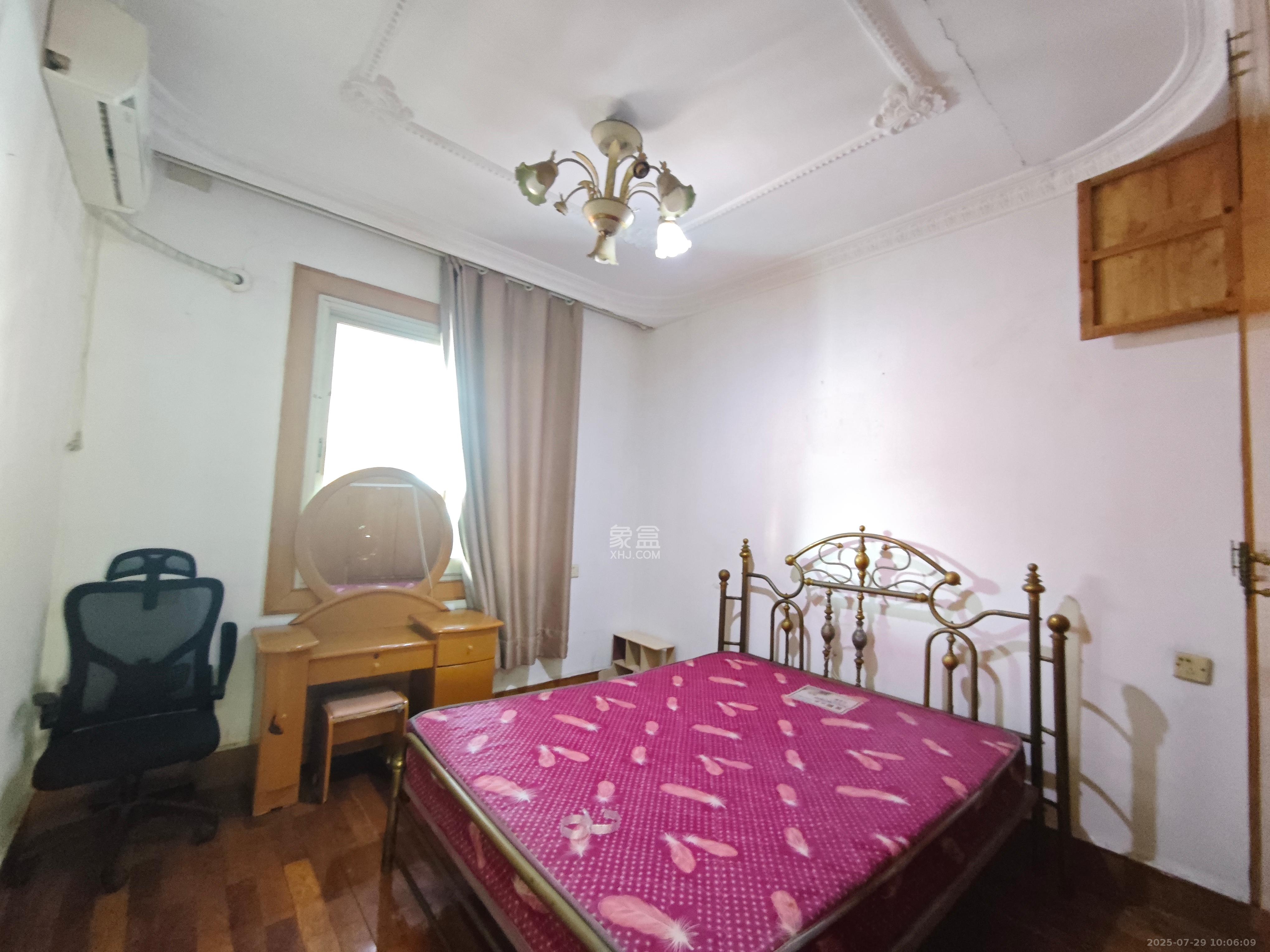 三印宿舍  2室1厅1卫    1300.0元/月室内图