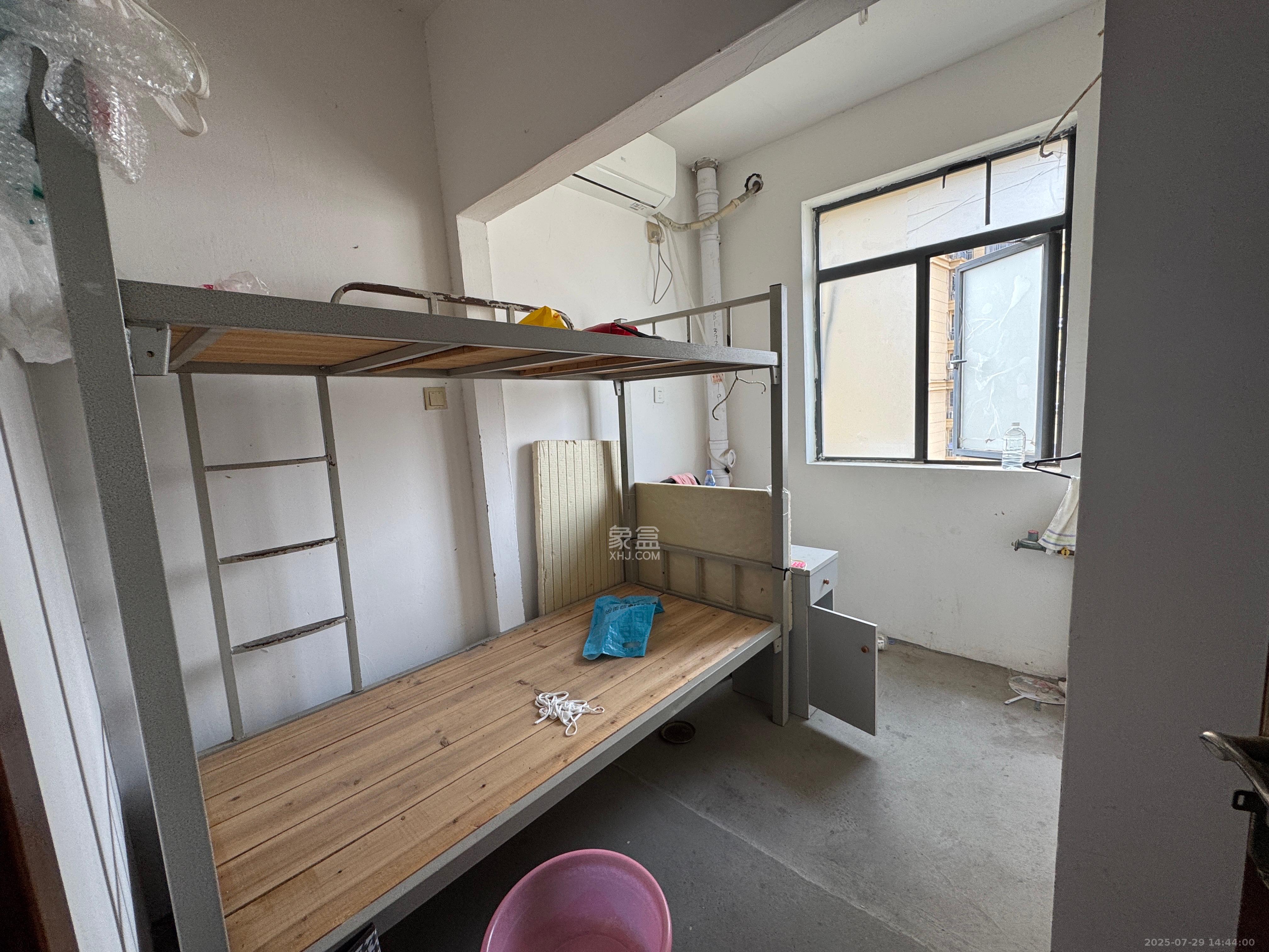 澳海澜庭 3室2厅1卫 1300.0元/月 澳海澜庭 3室2厅1卫 1300.0元/月室内图