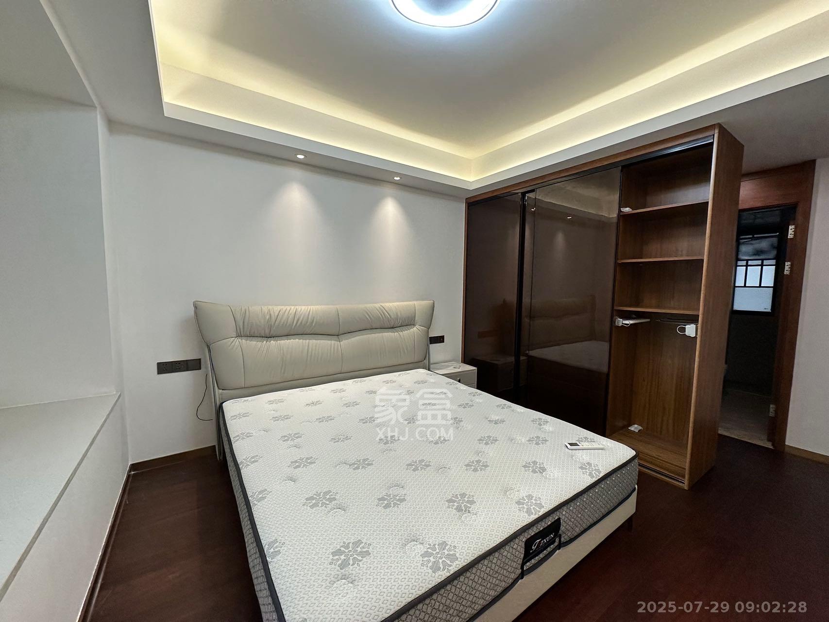 梅溪悦章  4室2厅2卫    4000.0元/月室内图