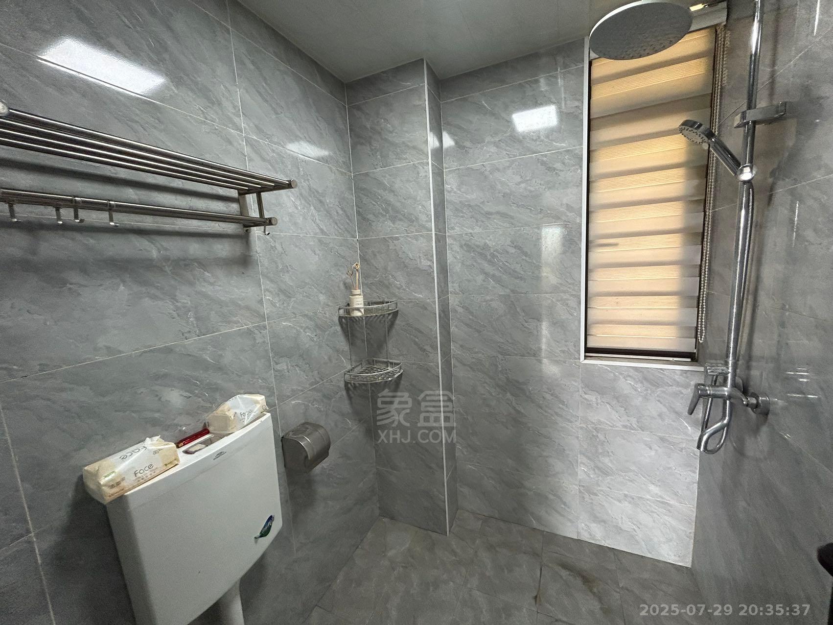 中房天玺湾 4室2厅2卫 2000.0元/月 中房天玺湾 4室2厅2卫 2000.0元/月室内图