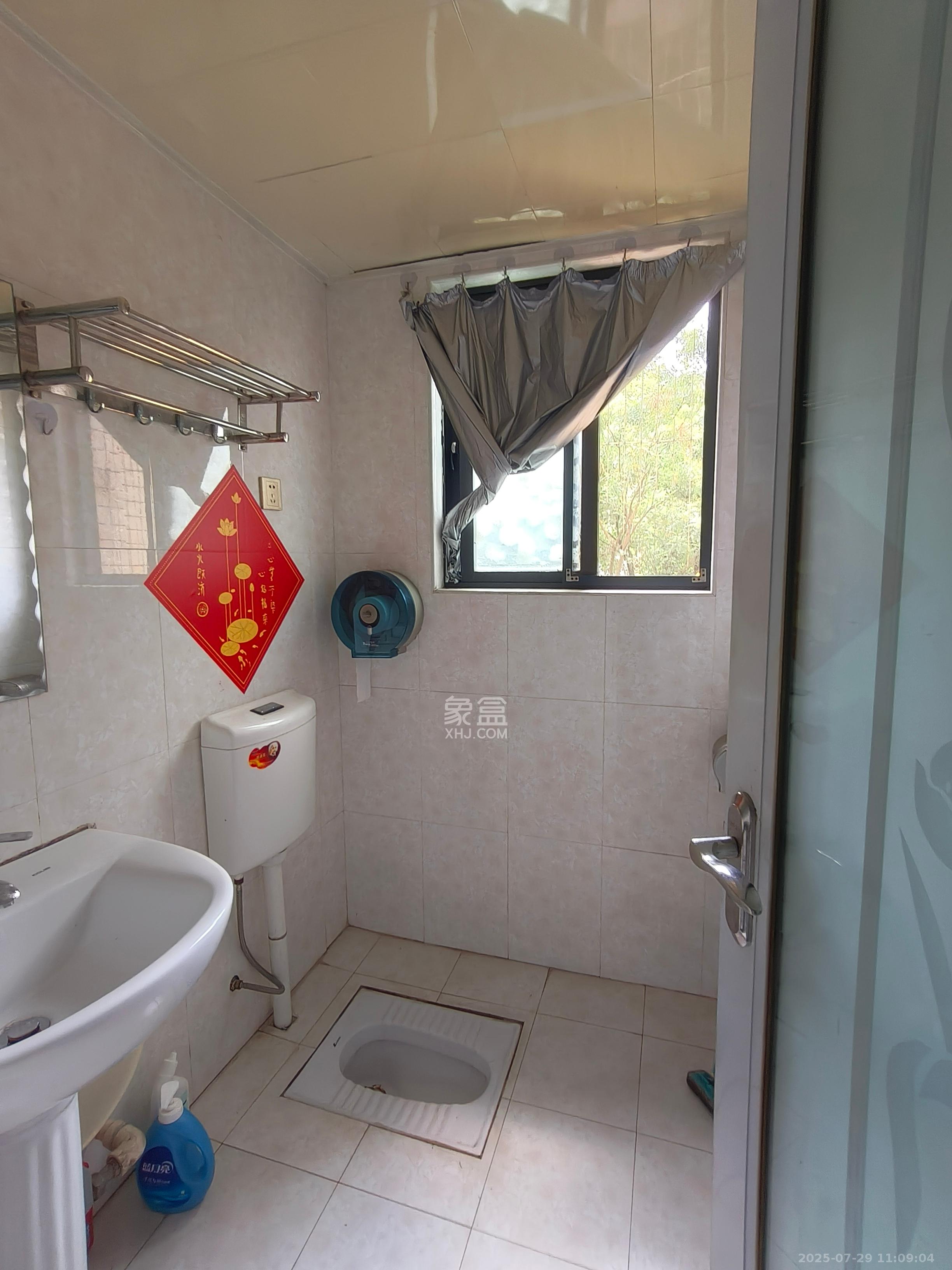 锦湘国际星城三期(锦绣苑)  3室2厅2卫    3000.0元/月 锦湘国际星城三期(锦绣苑)  3室2厅2卫    3000.0元/月室内图