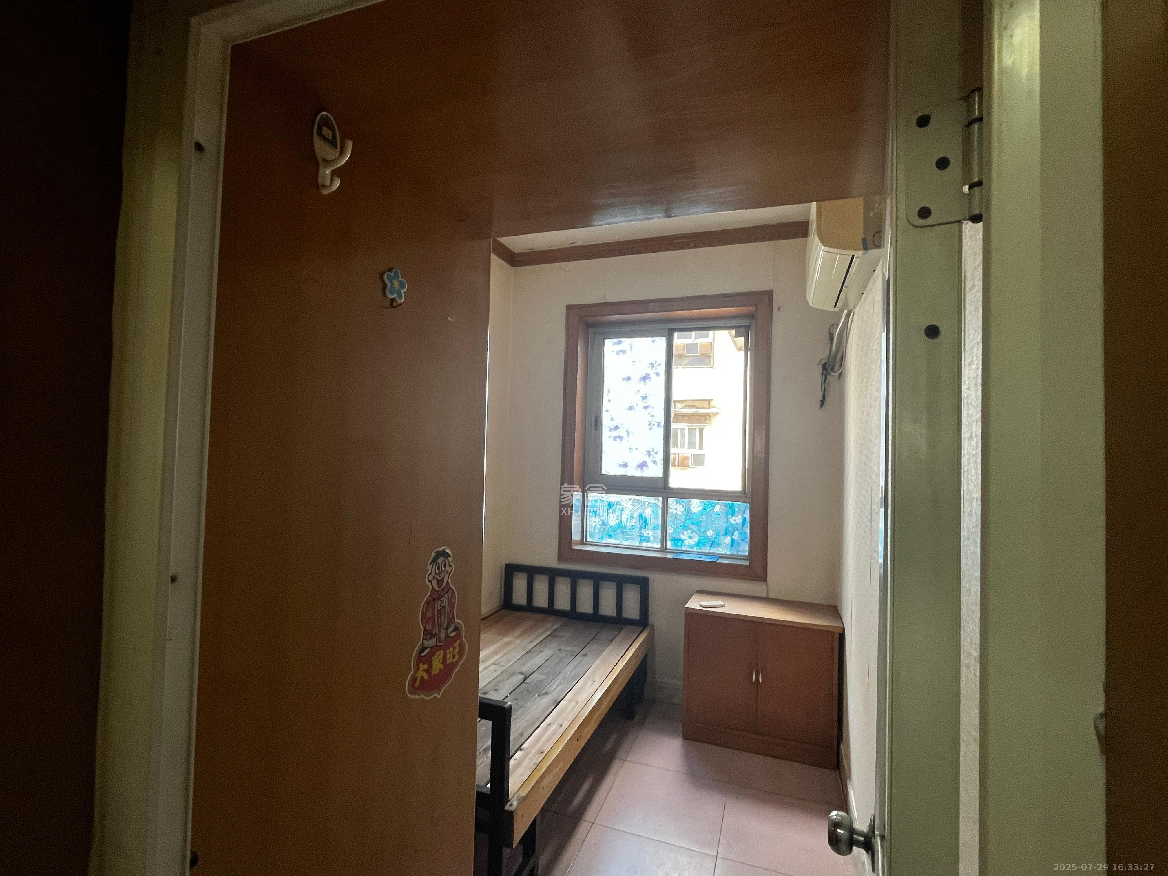 东广济桥社区 1室1厅1卫 1500.0元/月 东广济桥社区 1室1厅1卫 1500.0元/月室内图