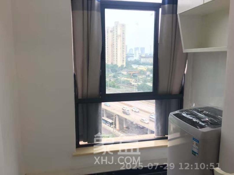 江南华府  2室1厅1卫   2200.00元/月室内图