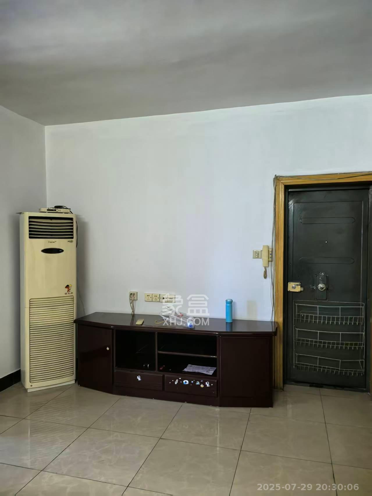 东瓜山二村  2室1厅1卫    1600.0元/月室内图