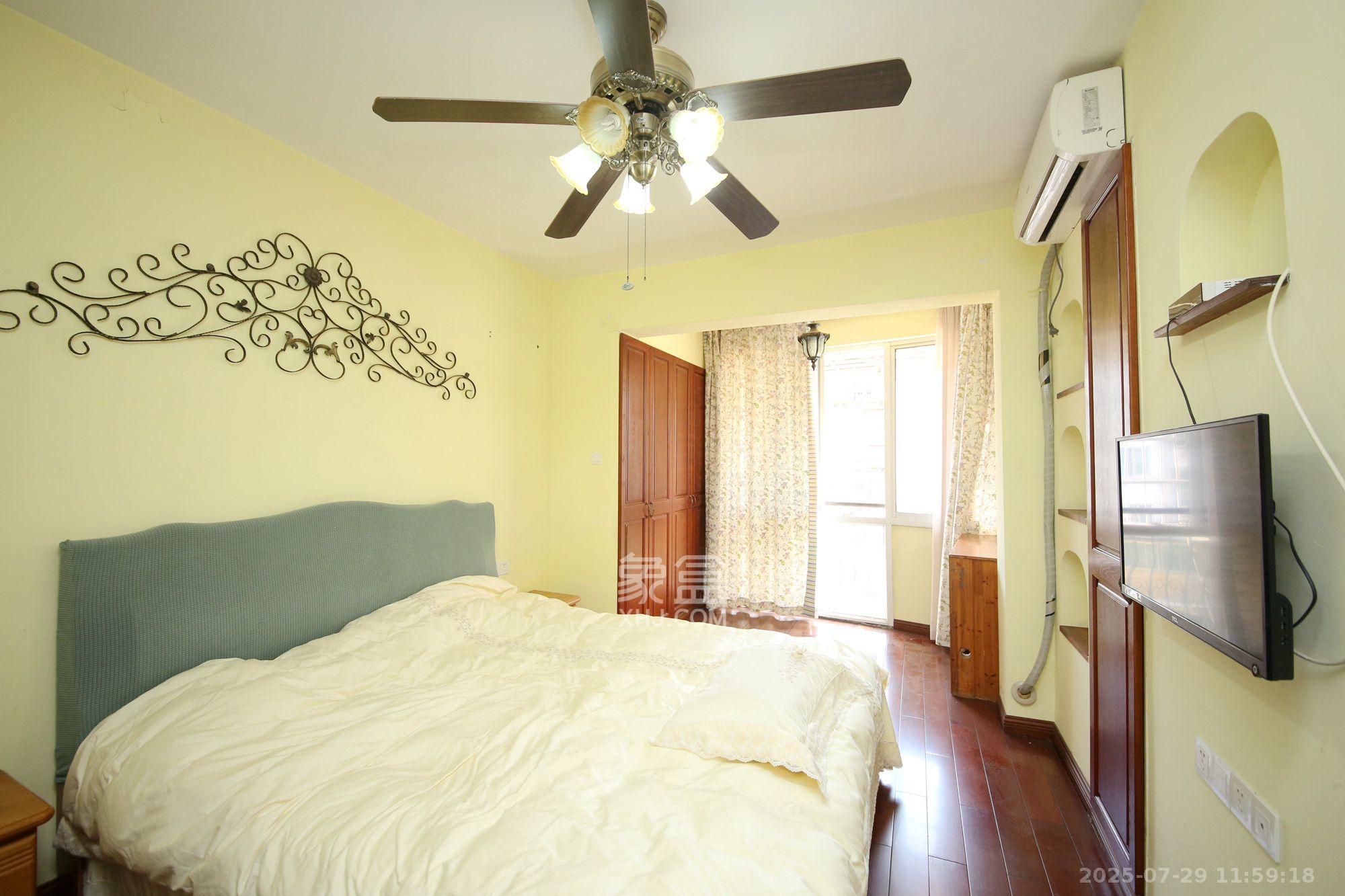 南湖嘉园  3室2厅2卫    2800.0元/月 南湖嘉园  3室2厅2卫    2800.0元/月室内图