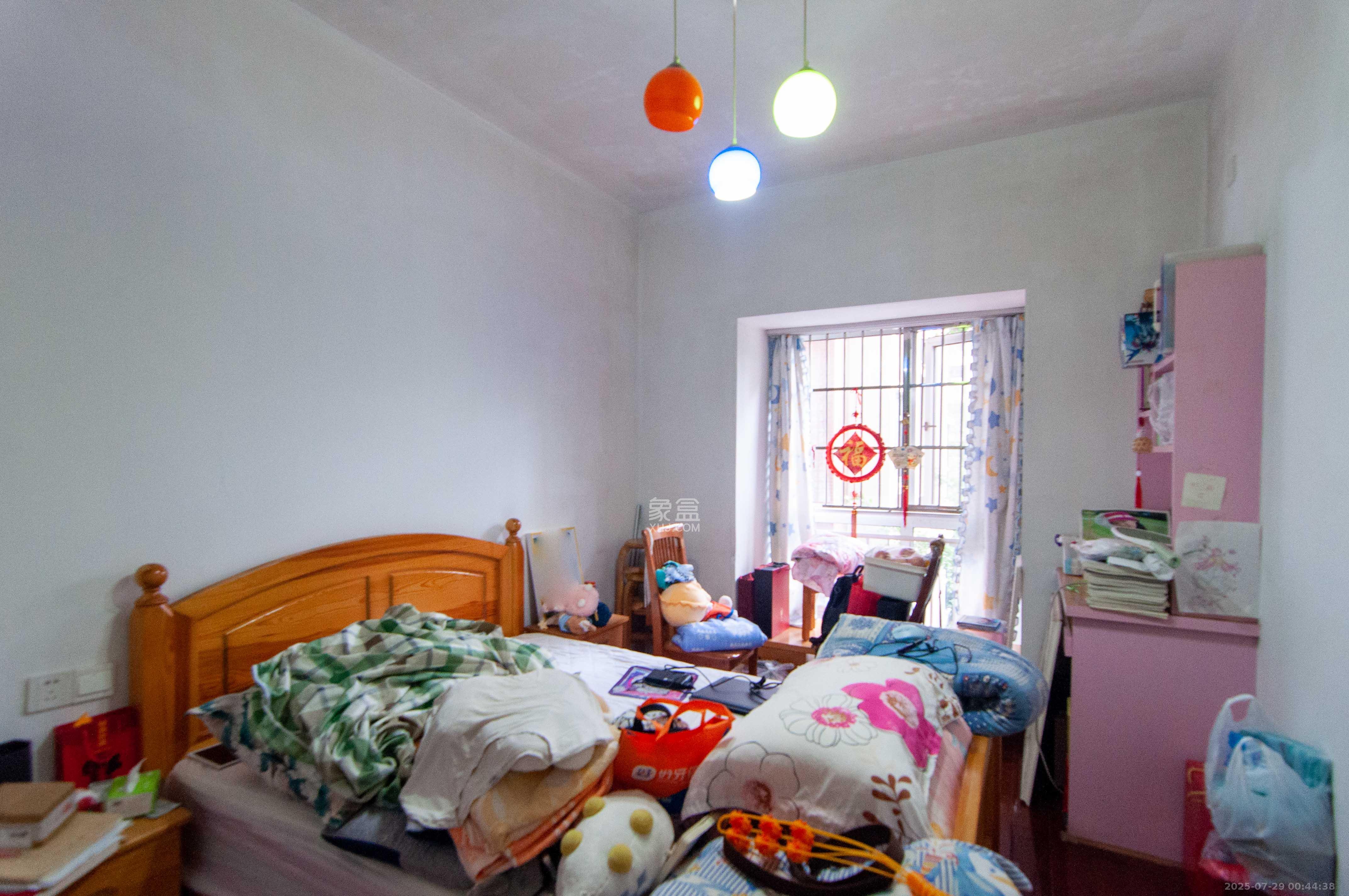 西点公园里 3室2厅2卫 140.0万 西点公园里 3室2厅2卫 140.0万其他