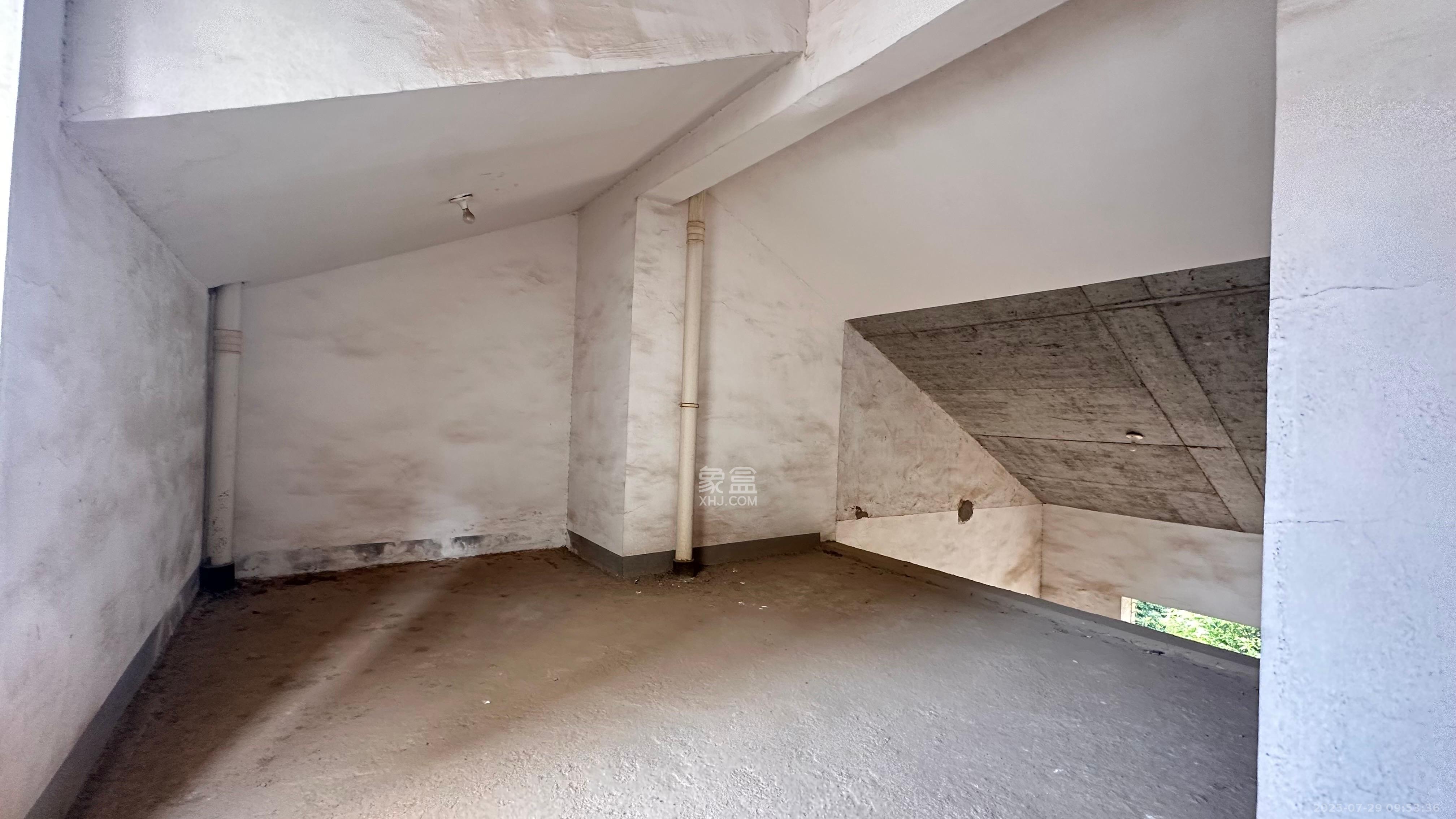 湘路家园  6室3厅4卫    2000.0元/月 湘路家园  6室3厅4卫    2000.0元/月室内图