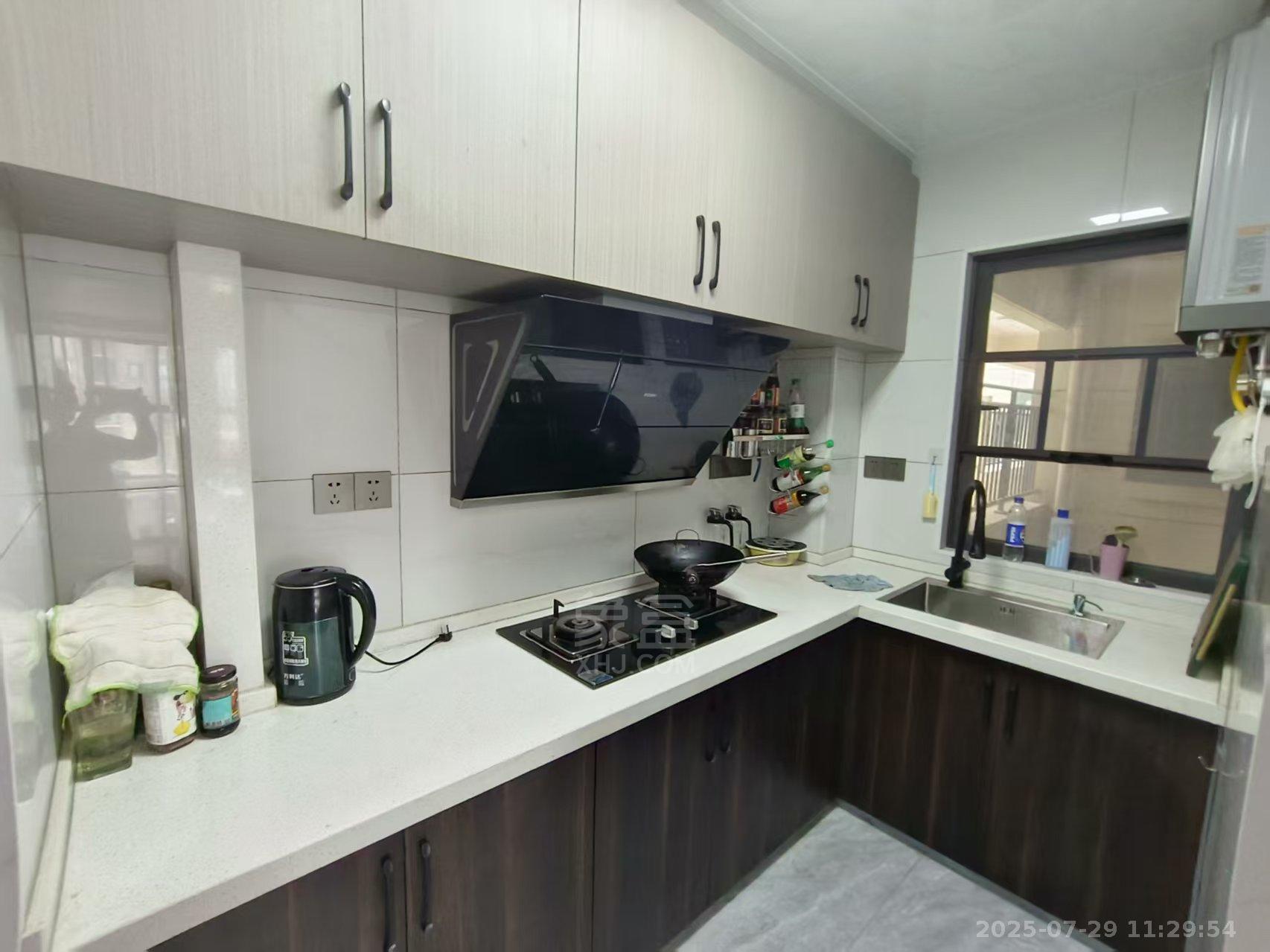 亿都时光  2室1厅1卫    1800.0元/月室内图