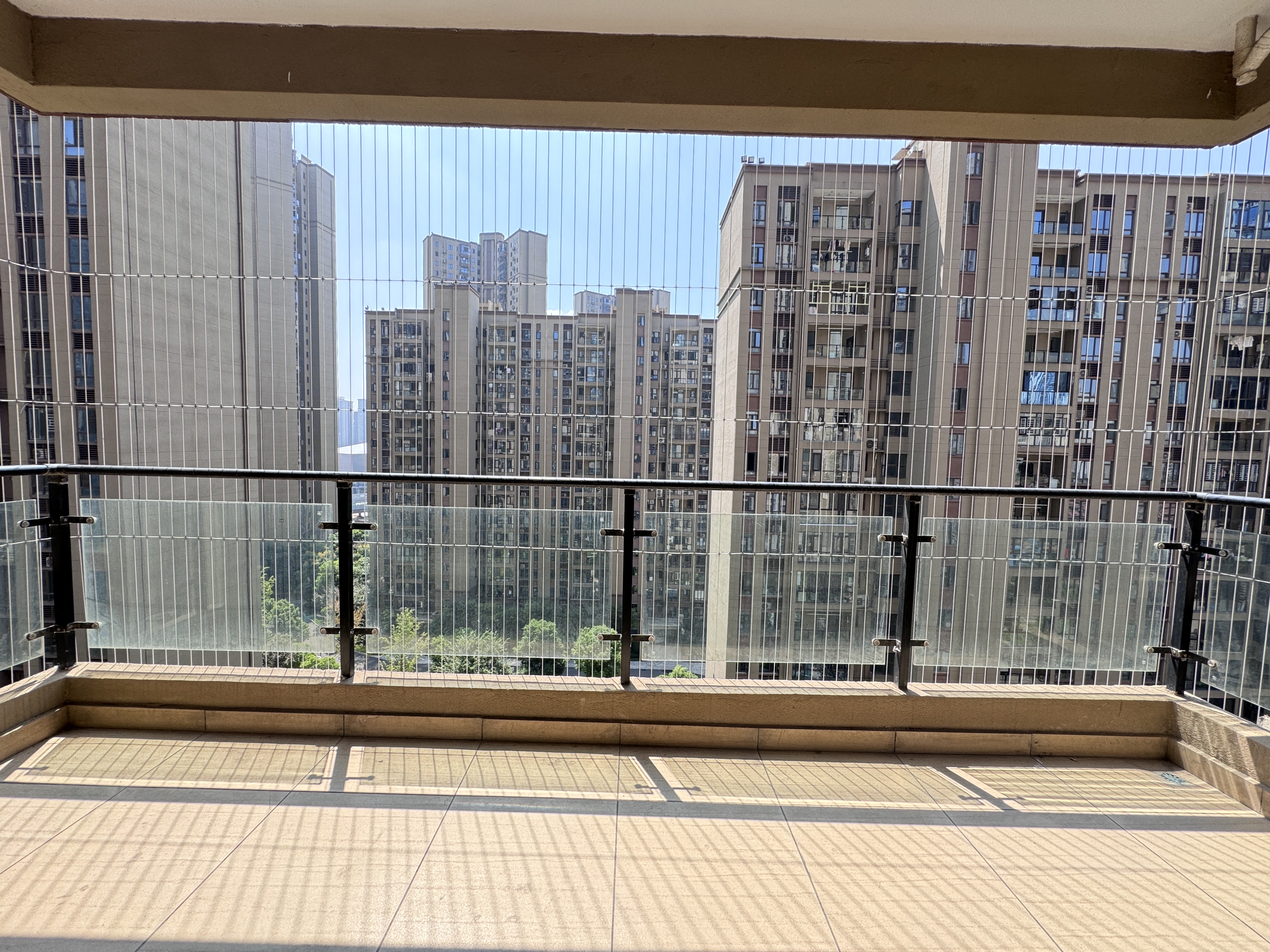 华耀碧桂园十里江湾天汇  4室2厅1卫    3000.0元/月 华耀碧桂园十里江湾天汇  4室2厅1卫    3000.0元/月