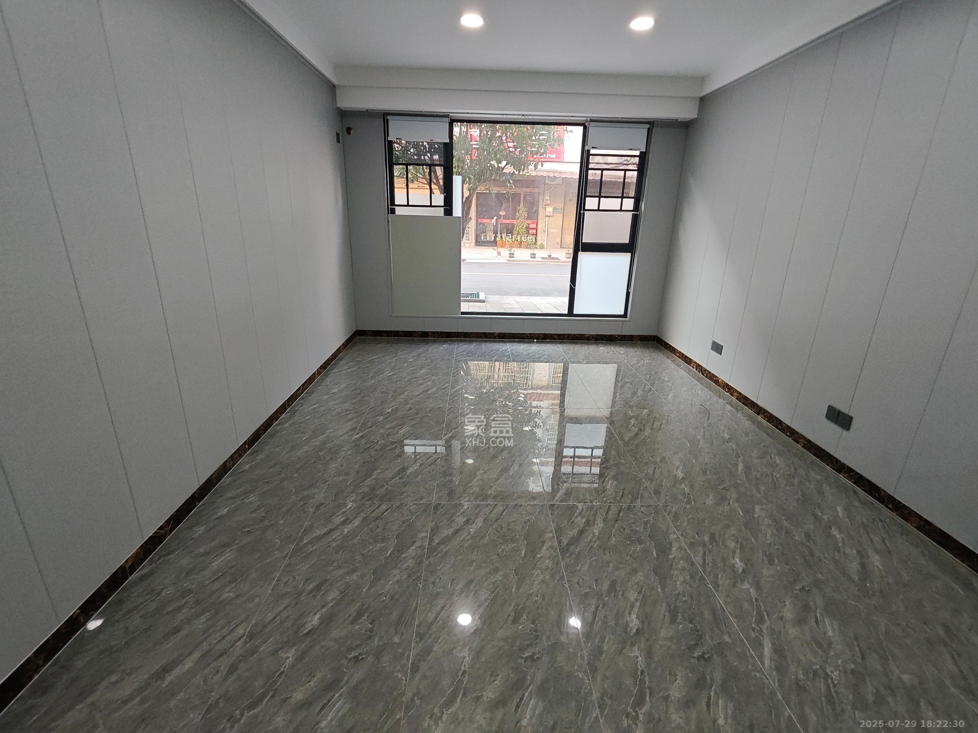 银星小区  1室0厅0卫    5000.0元/月 银星小区  1室0厅0卫    5000.0元/月室内图