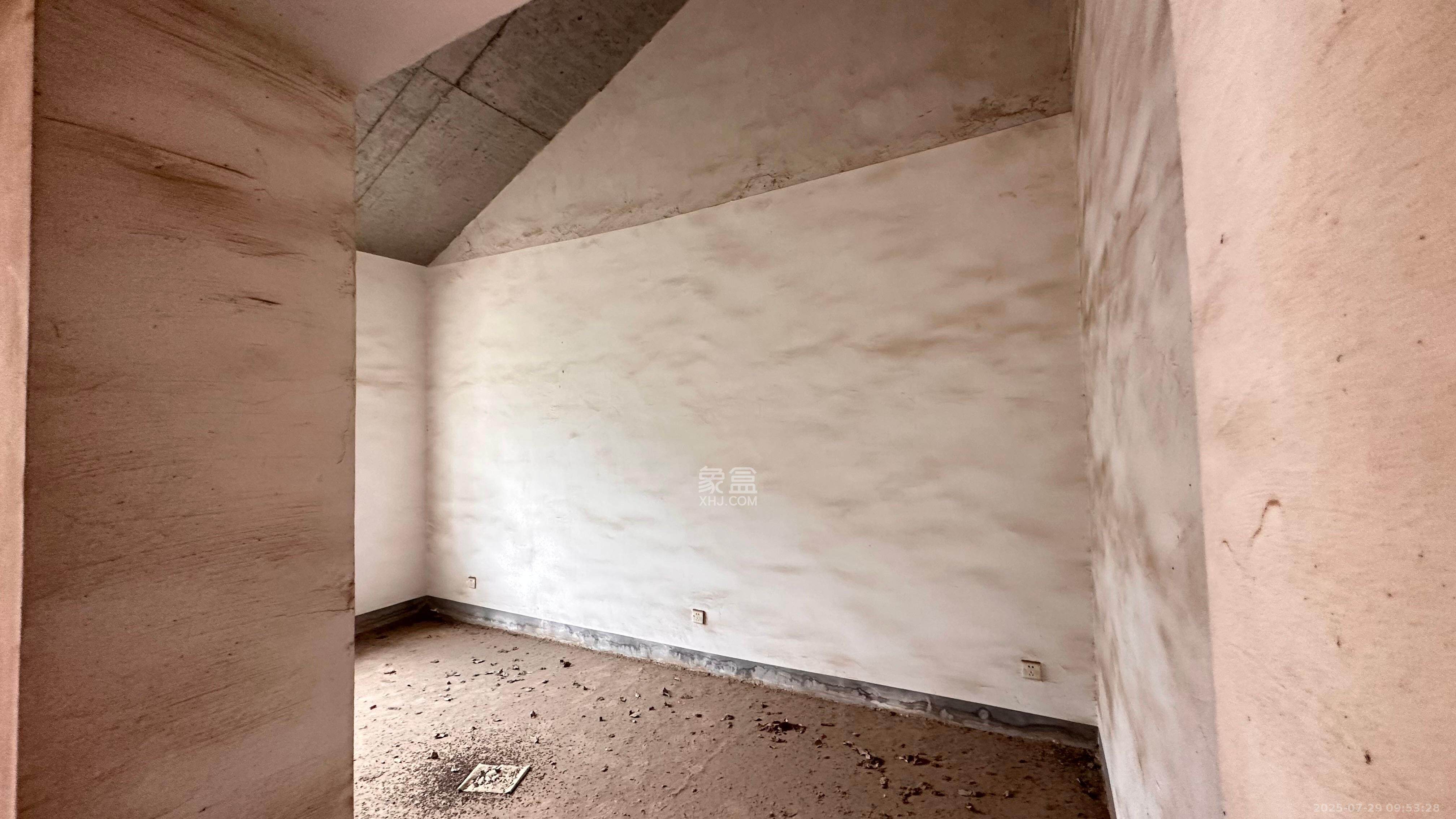 湘路家园  6室3厅4卫    2000.0元/月 湘路家园  6室3厅4卫    2000.0元/月室内图