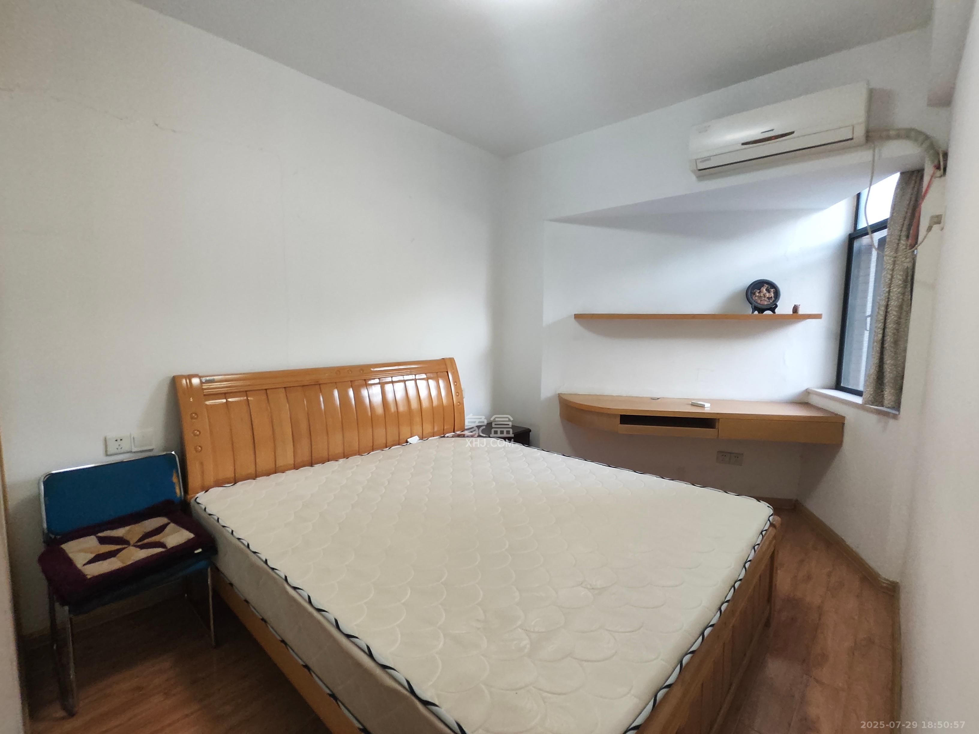 曙光领峰（曙光家园）  2室1厅2卫   2700.00元/月室内图