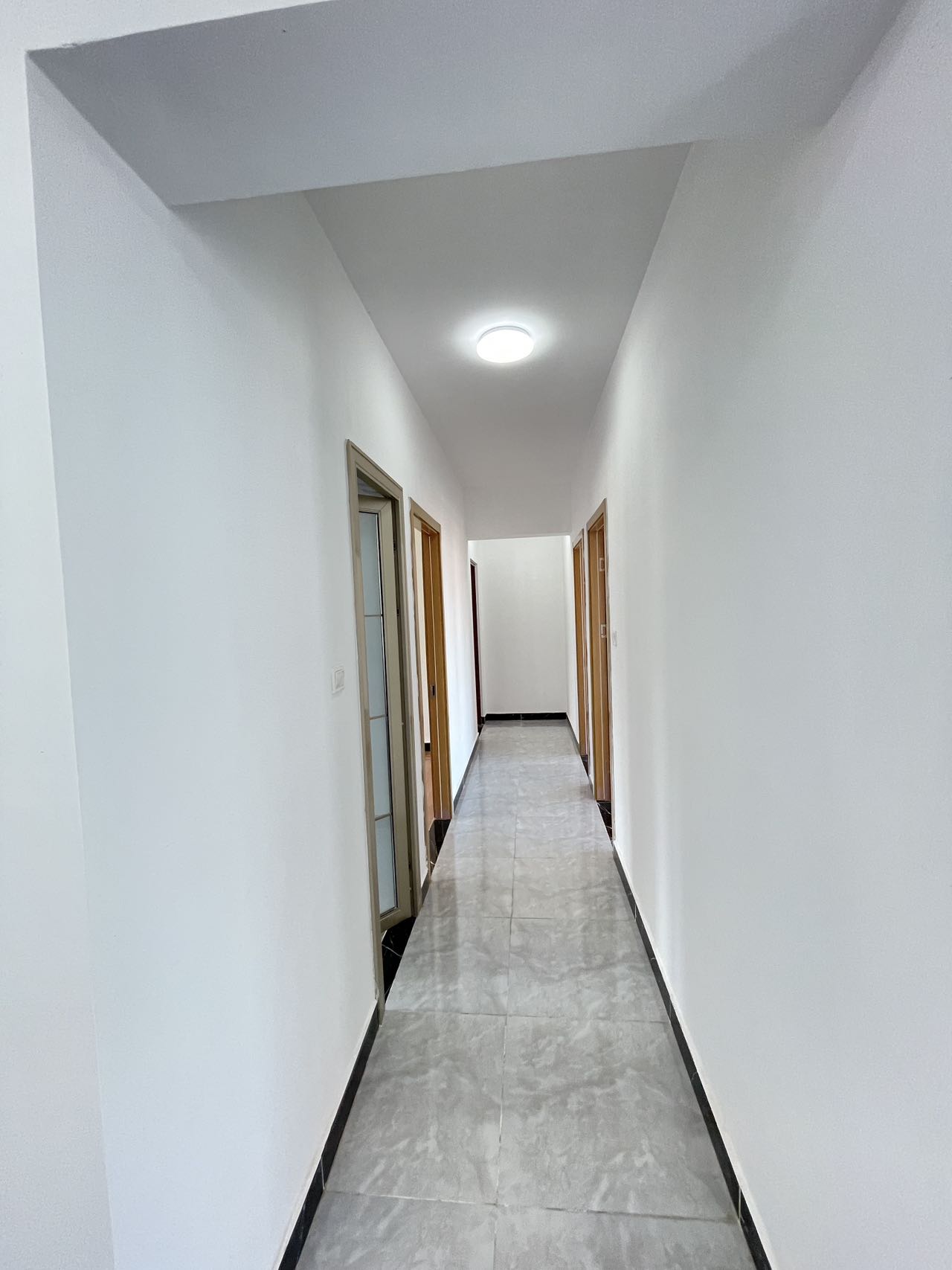 坡博家园三区 4室2厅2卫 176.0万 坡博家园三区 4室2厅2卫 176.0万室内图