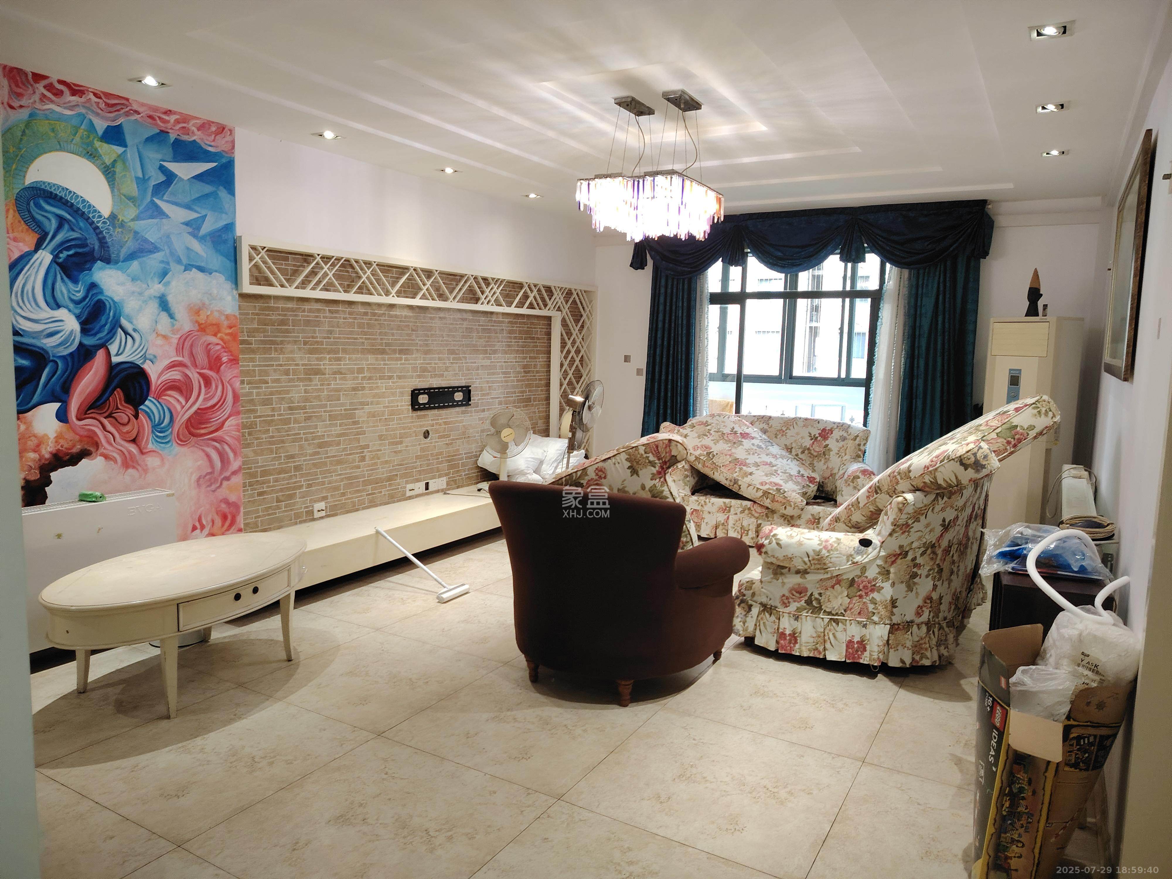 世嘉国际华城  3室2厅2卫    3600.0元/月 世嘉国际华城  3室2厅2卫    3600.0元/月