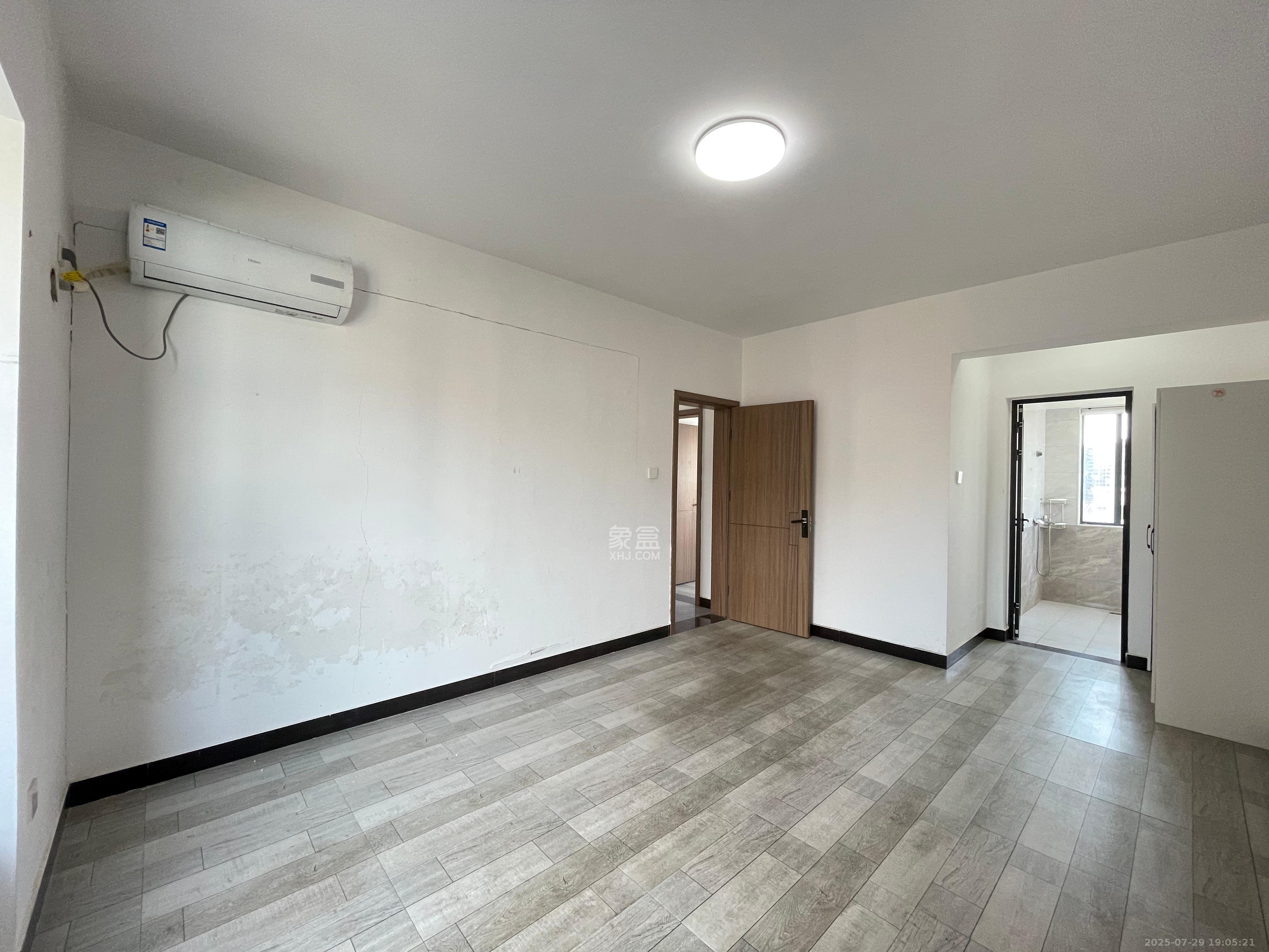 金湘苑(星澜之悦) 4室2厅2卫 2500.0元/月 金湘苑(星澜之悦) 4室2厅2卫 2500.0元/月室内图