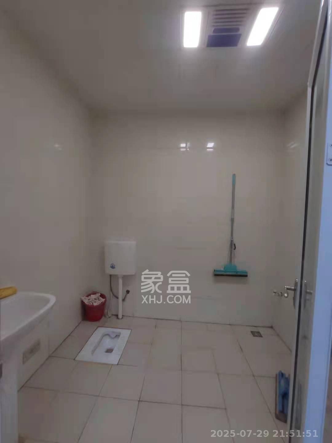恒泰广场  1室1厅1卫   2200.00元/月室内图