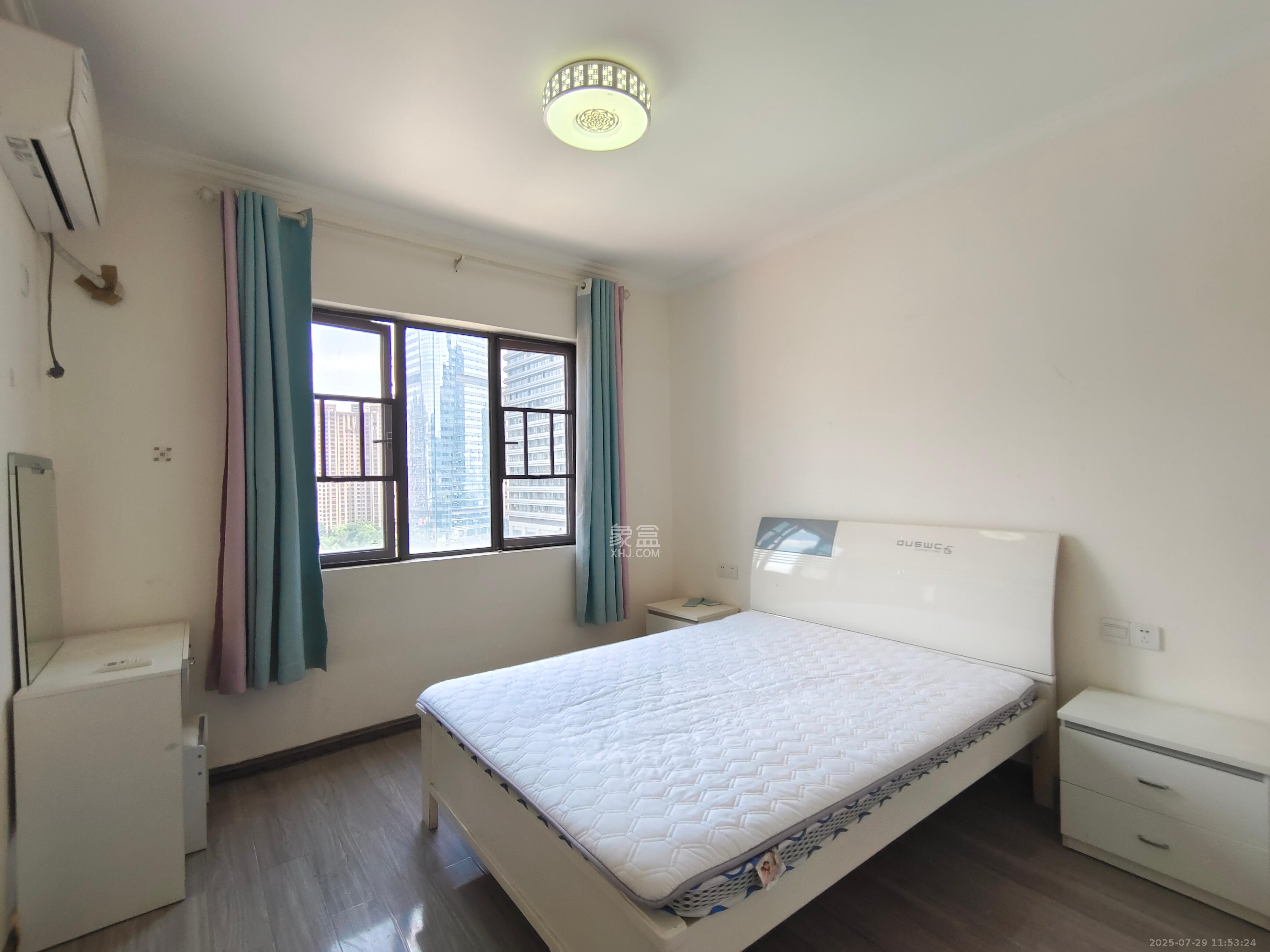 联晟大厦 3室2厅1卫 3300.0元/月 联晟大厦 3室2厅1卫 3300.0元/月室内图