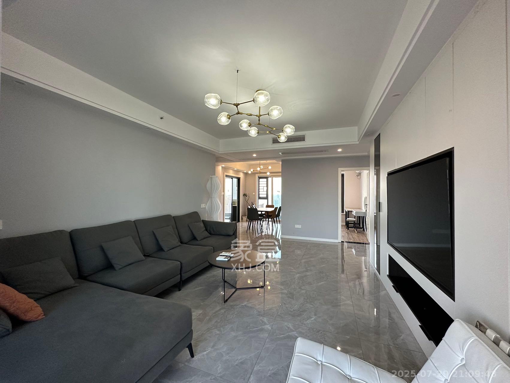 北辰三角洲C3区  3室2厅2卫    5500.0元/月室内图