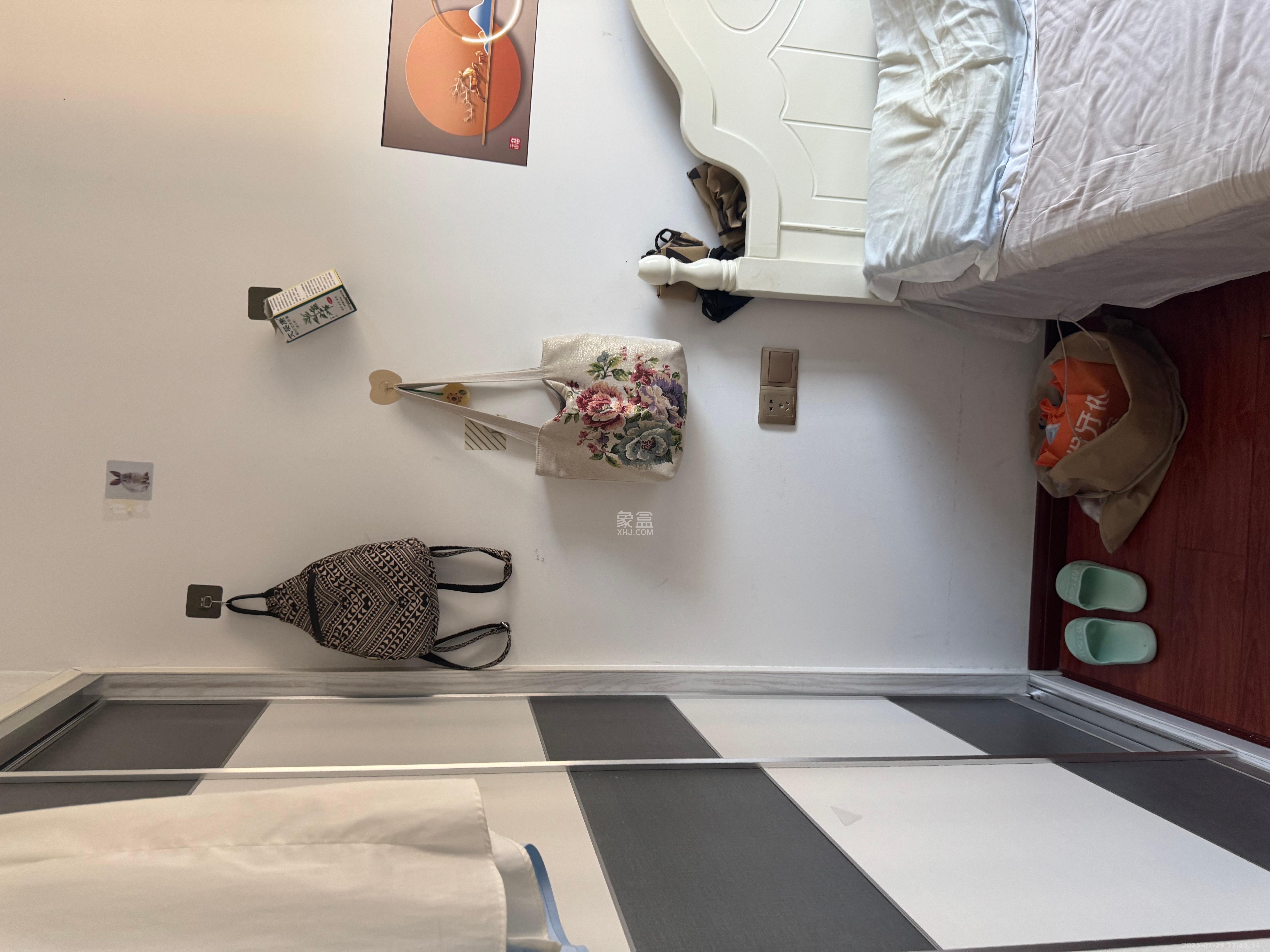 中国铁建梅溪青秀二期  4室2厅2卫    3300.0元/月室内图