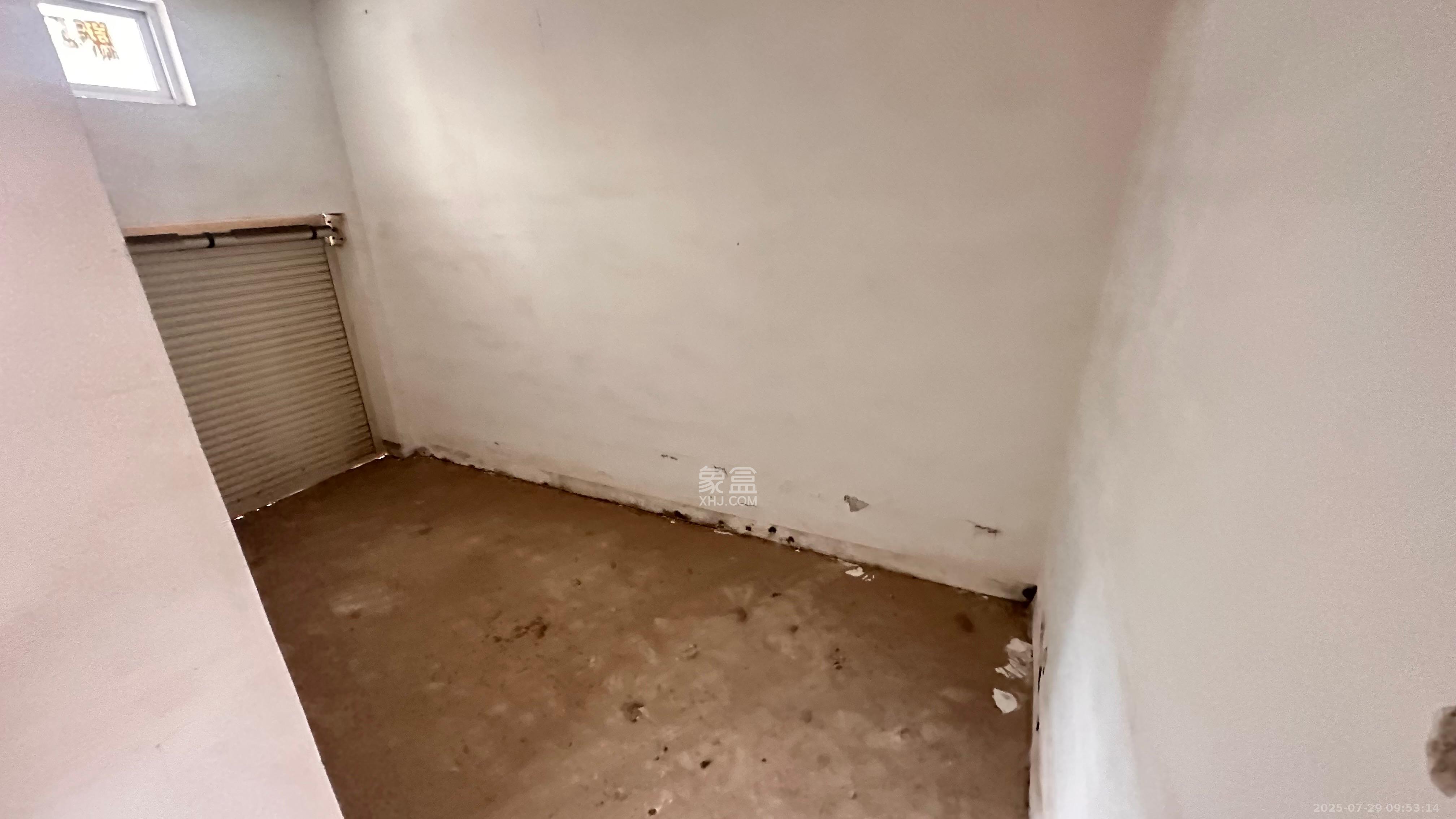 湘路家园  6室3厅4卫    2000.0元/月 湘路家园  6室3厅4卫    2000.0元/月室内图