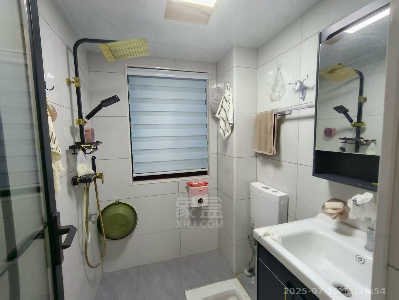 亿都时光 2室1厅1卫 1800.0元/月 亿都时光 2室1厅1卫 1800.0元/月室内图