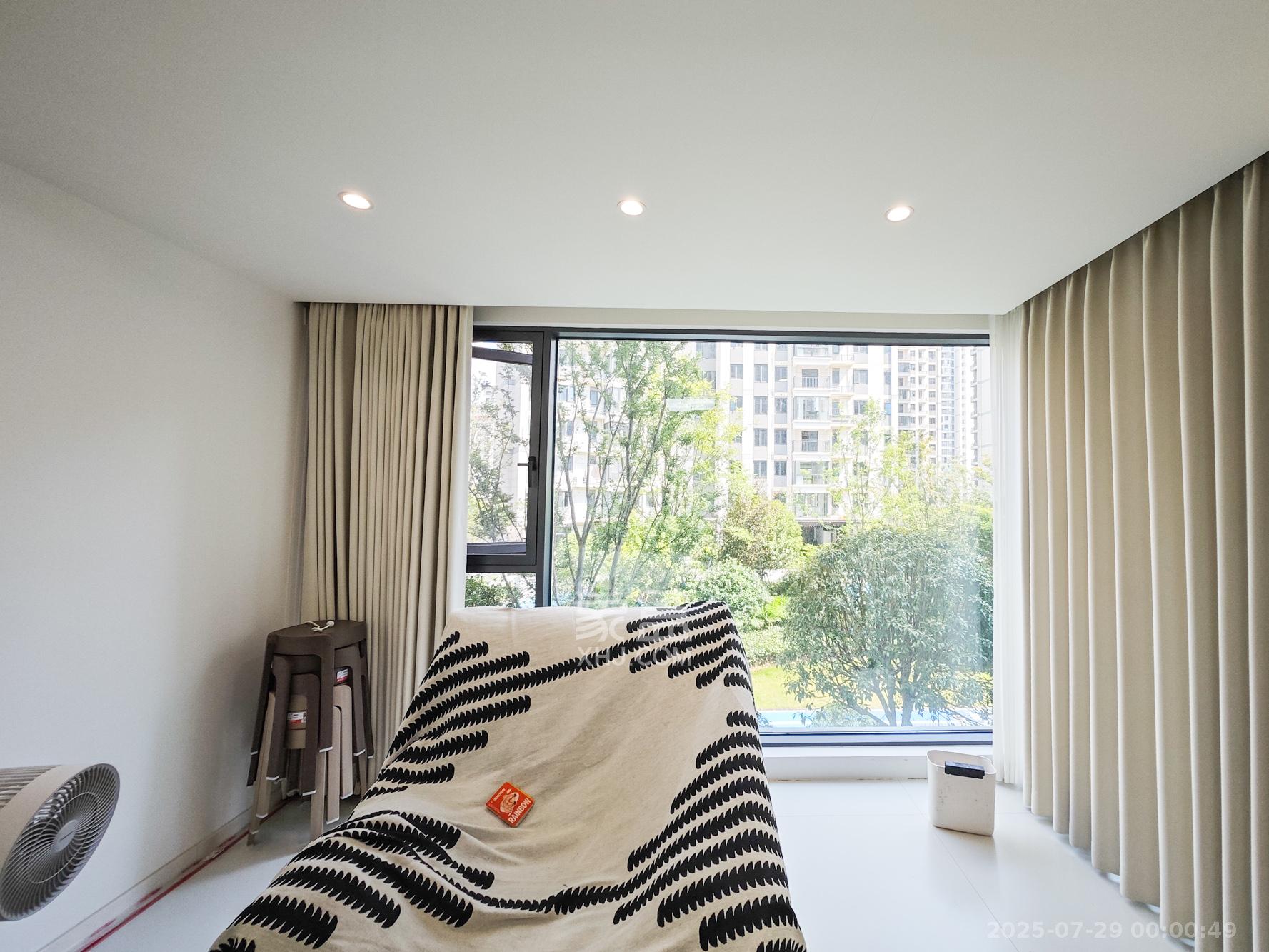 长沙北中心保利时代B区  3室2厅2卫    128.0万 长沙北中心保利时代B区  3室2厅2卫    128.0万阳台