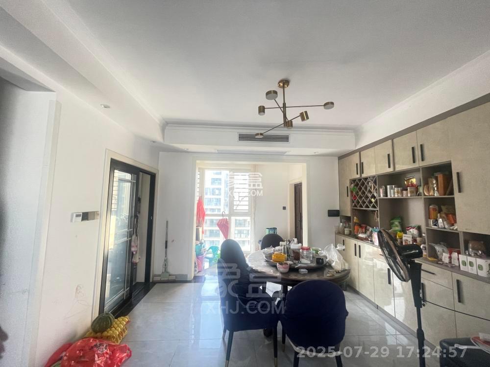 经世龙城 4室2厅2卫 2500.0元/月 经世龙城 4室2厅2卫 2500.0元/月室内图