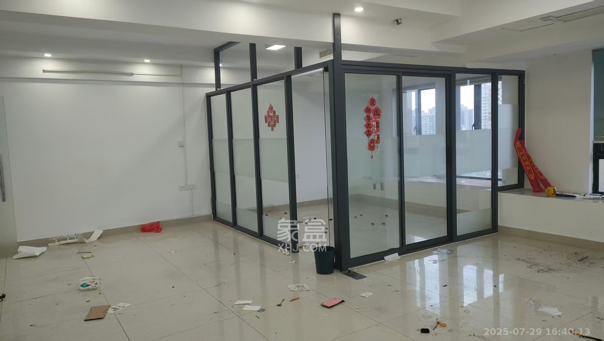 建发汇金国际   98.78㎡     5000.00元/月室内图