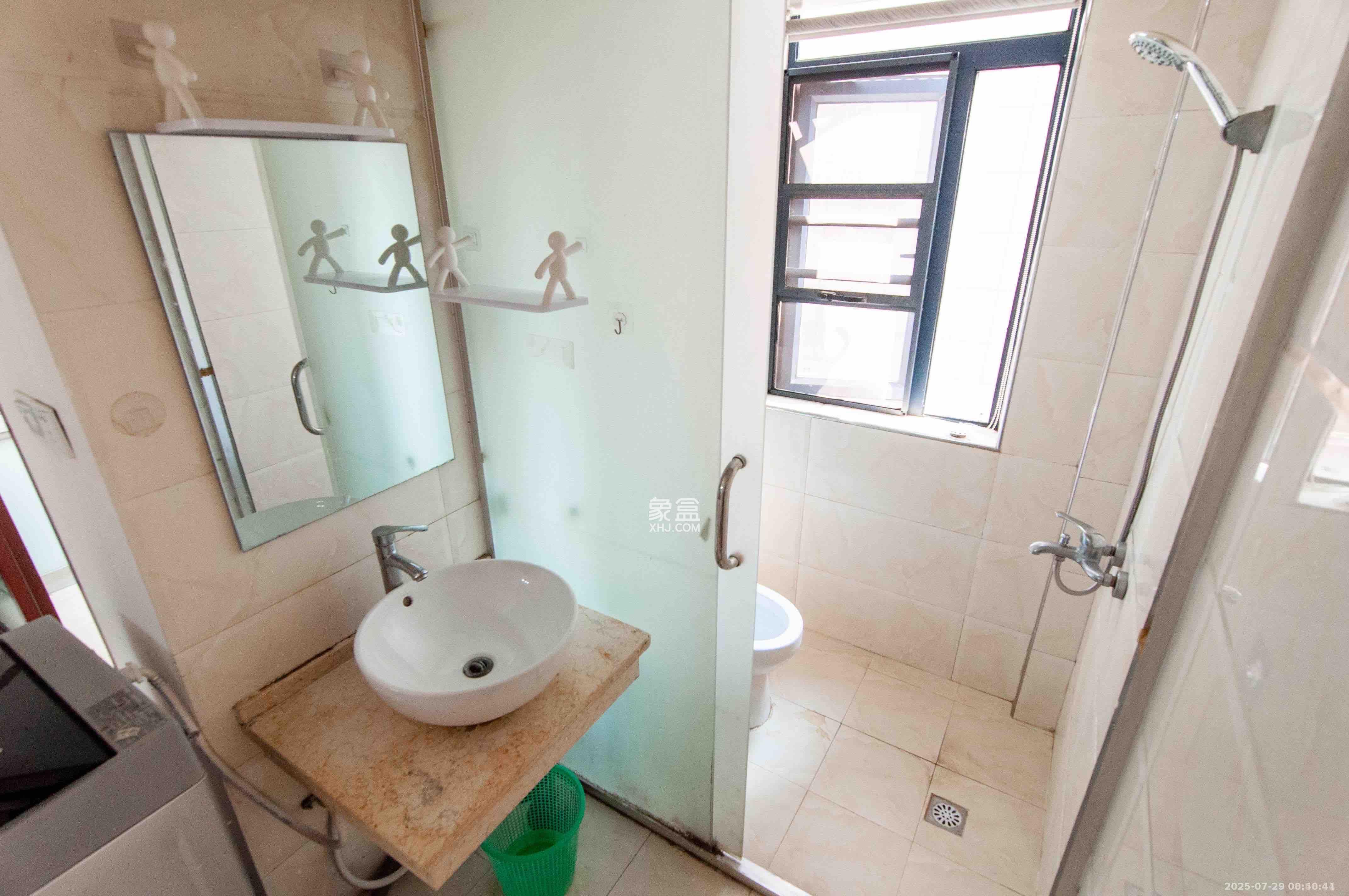 佳兴国际汇  2室2厅1卫    2400.0元/月室内图