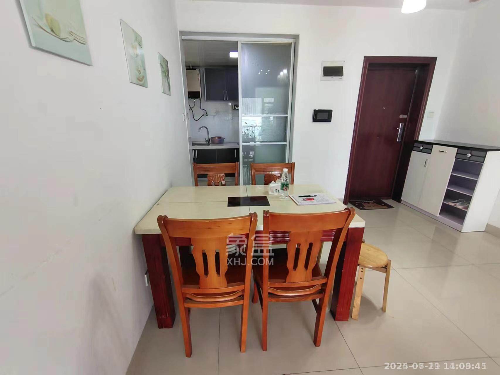 华晨御园 2室1厅1卫 1800.0元/月 华晨御园 2室1厅1卫 1800.0元/月室内图