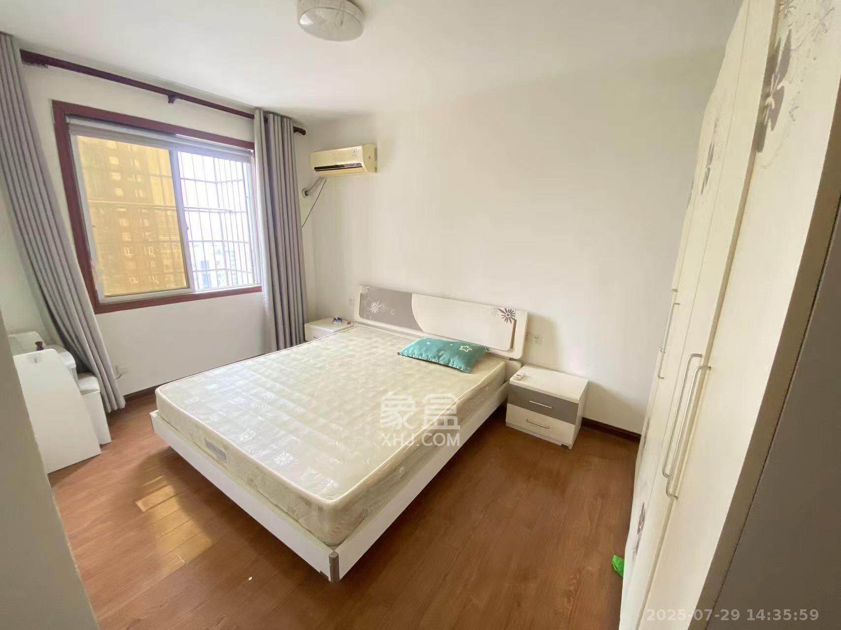 巧克力空间(建鸿达现代大厦)  2室2厅1卫    2000.0元/月 巧克力空间(建鸿达现代大厦)  2室2厅1卫    2000.0元/月室内图