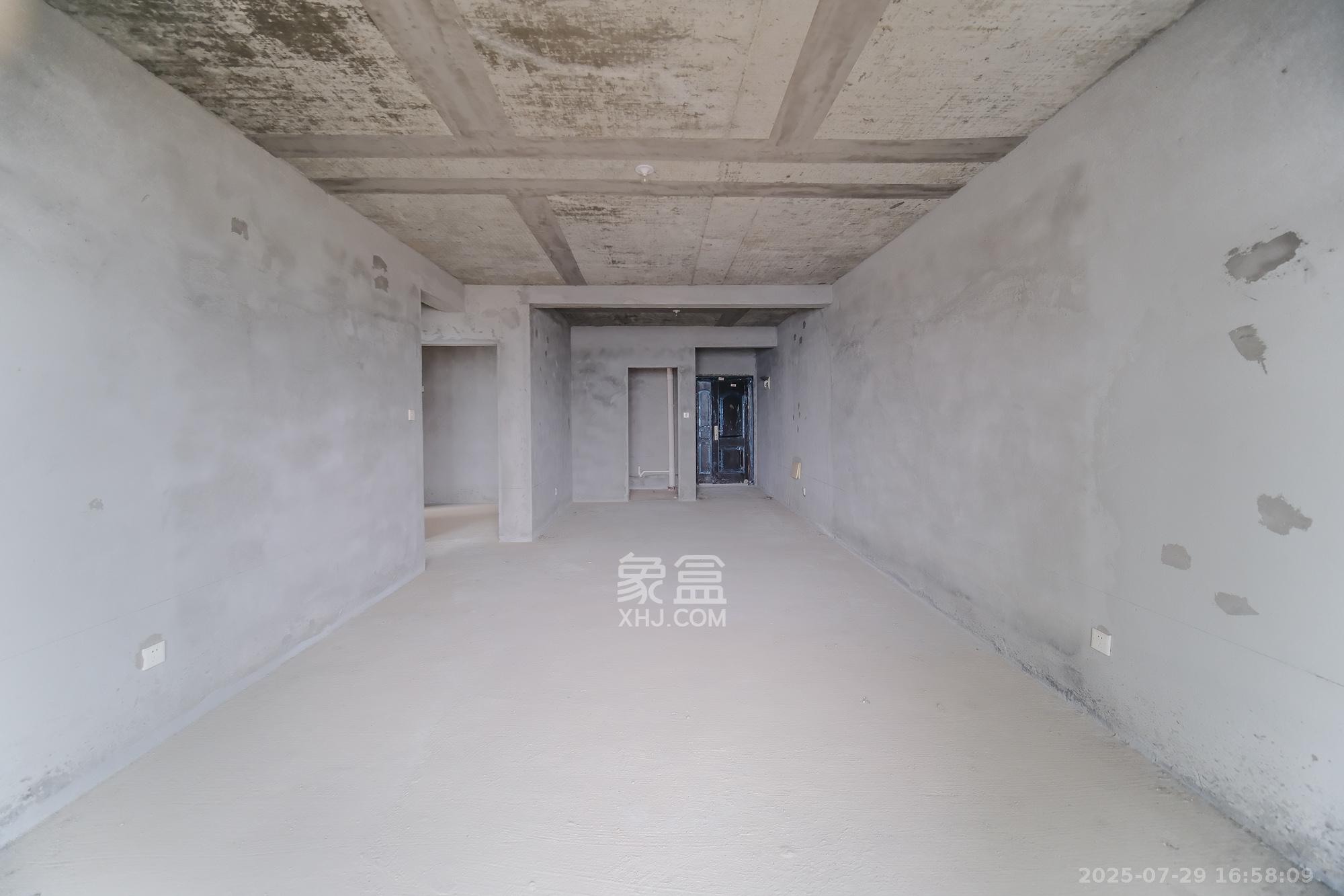 好望谷  2室2厅1卫    42.8万 好望谷  2室2厅1卫    42.8万客厅