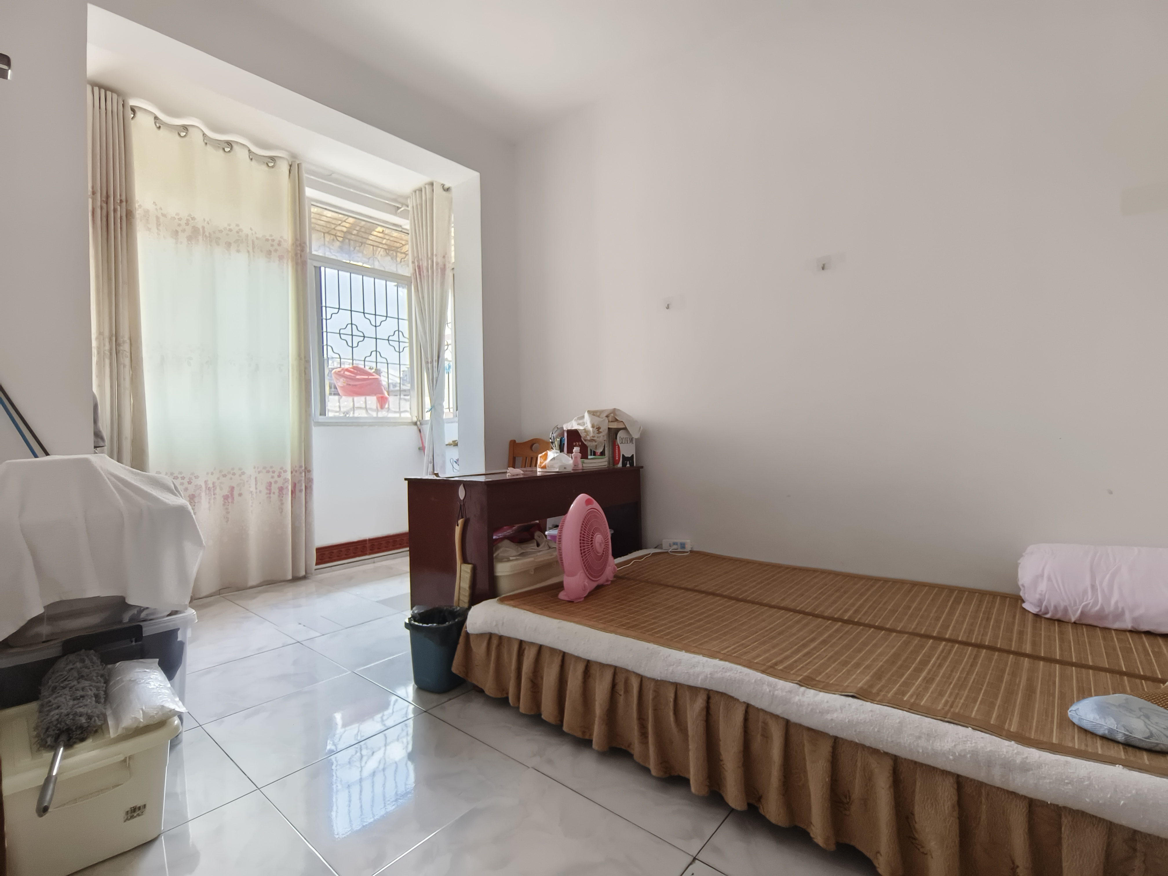 宝塔岗新村小区 3室2厅1卫 30.8万 宝塔岗新村小区 3室2厅1卫 30.8万客厅