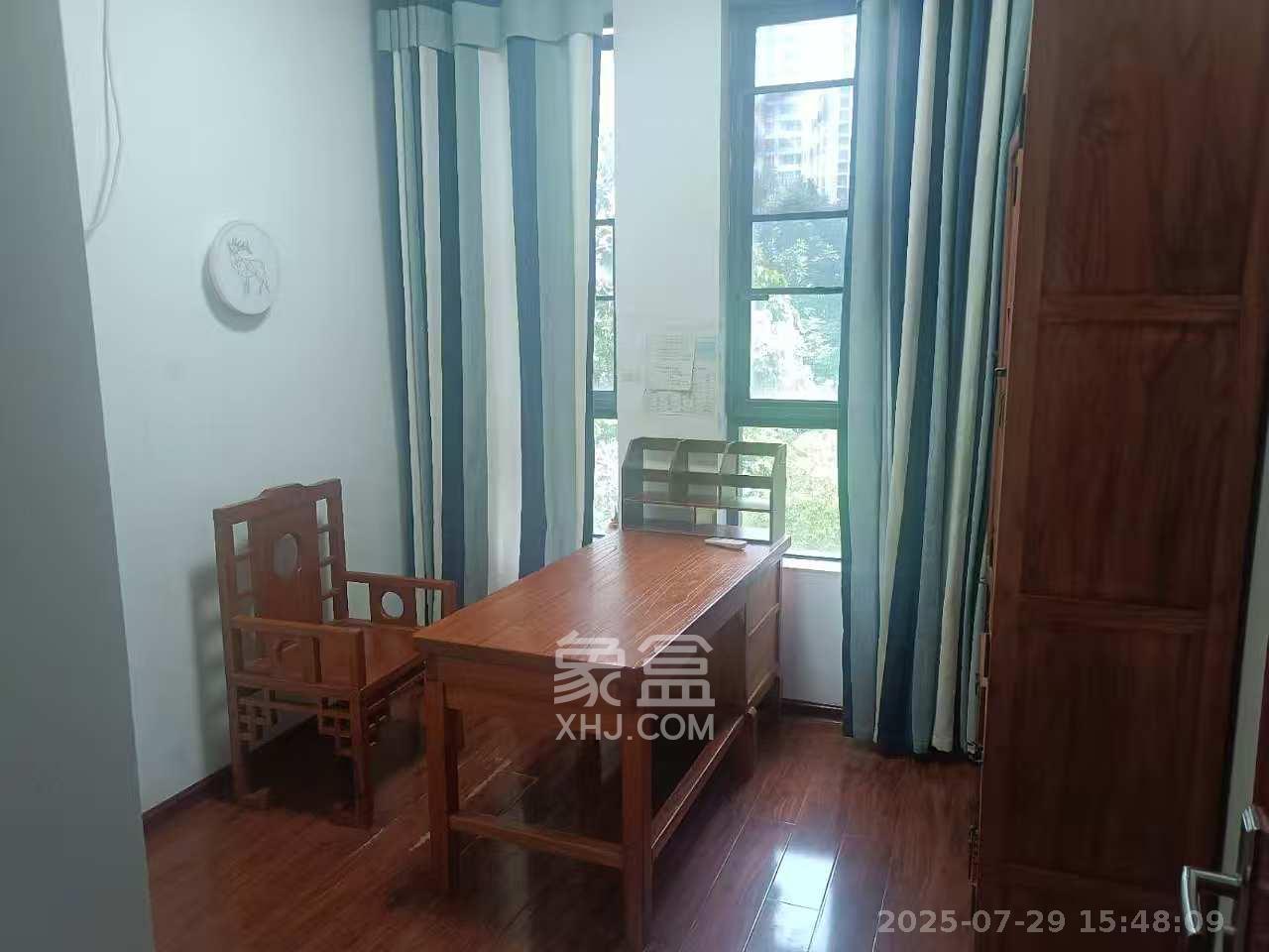 中隆国际御玺  4室2厅3卫    5000.0元/月室内图