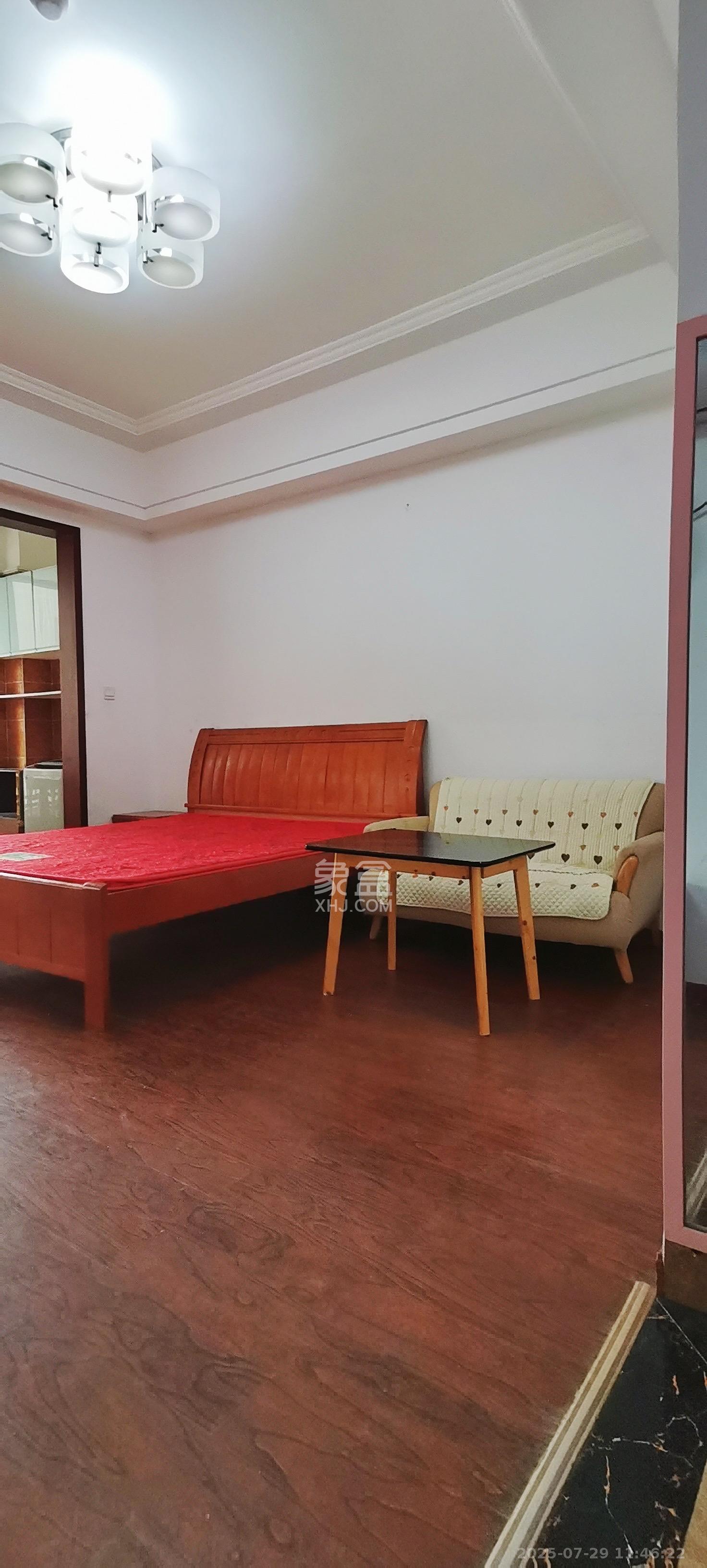 天元涉外景园B区  1室1厅1卫    1500.0元/月室内图