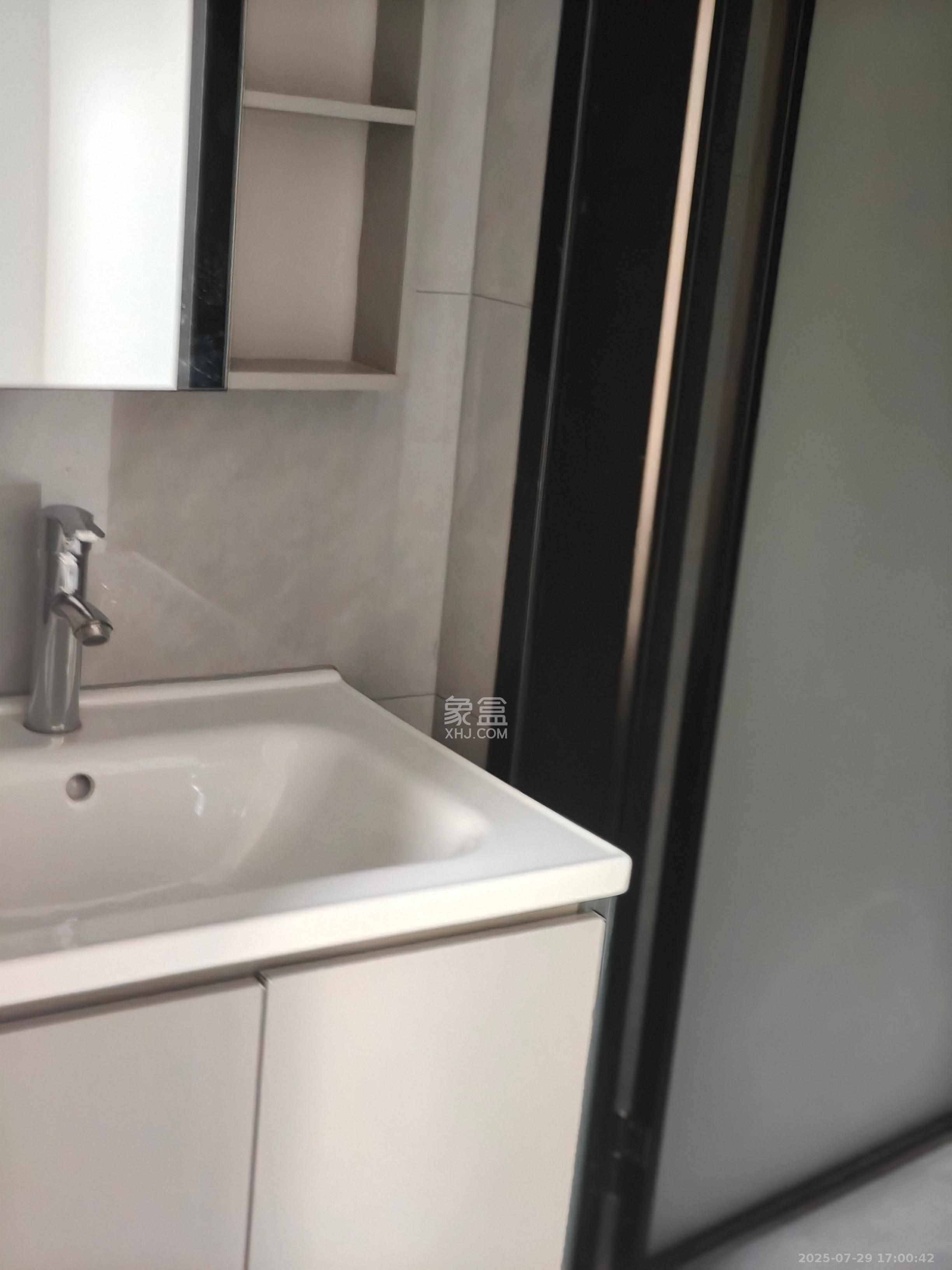 创聚荟商业中心 1室0厅0卫 1200.0元/月 创聚荟商业中心 1室0厅0卫 1200.0元/月室内图